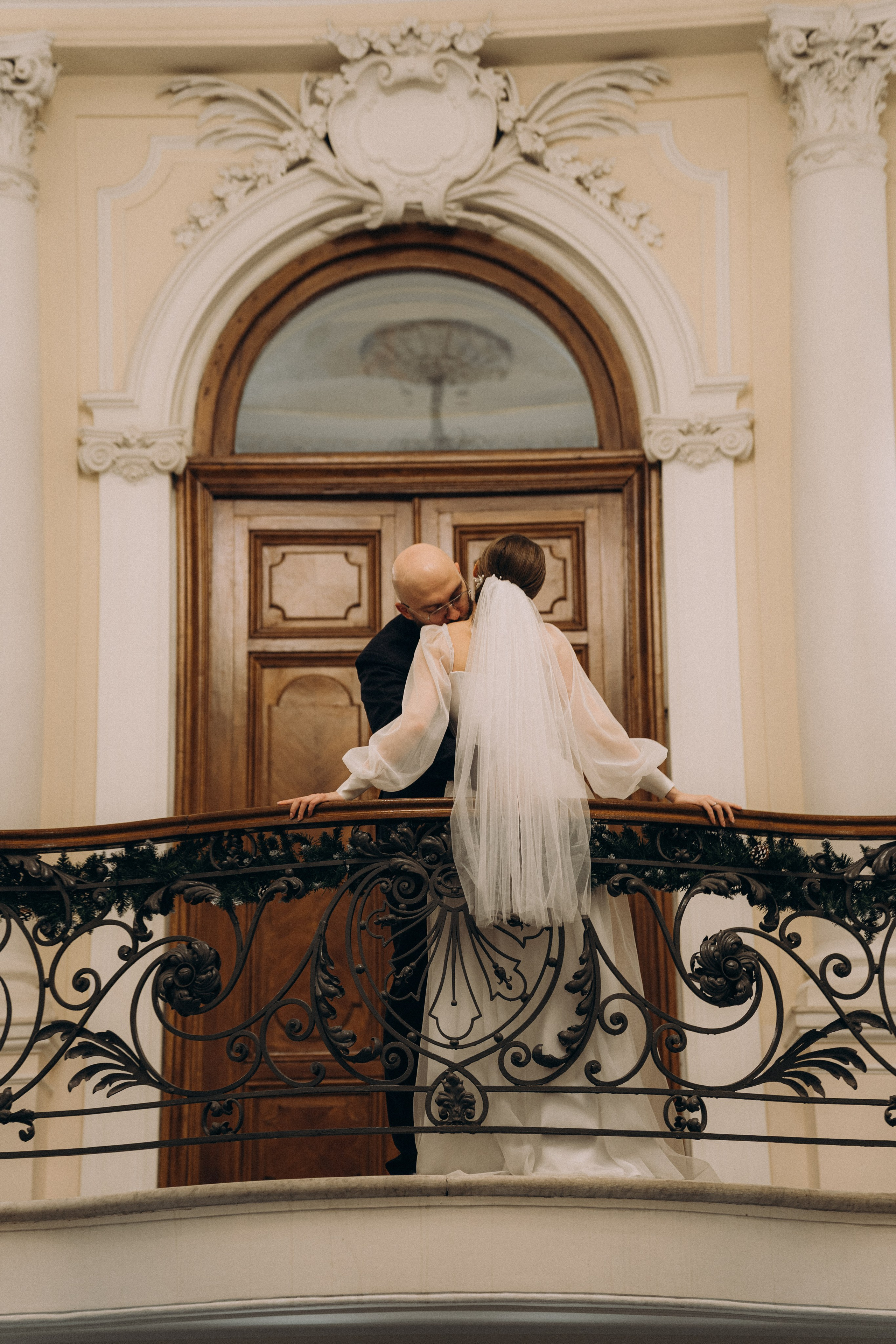 СВАДЕБНАЯ СЬЕМКА ВО ВТОРОМ ДВОРЦЕ (ДЕКАБРЬ) ТАКЖЕ СЬЕМКА В СТУДИИ НА ЧЕРНЫШЕВСКОЙ. Профессиональный фотограф, Санкт-Петербург — Виктория Богомолова