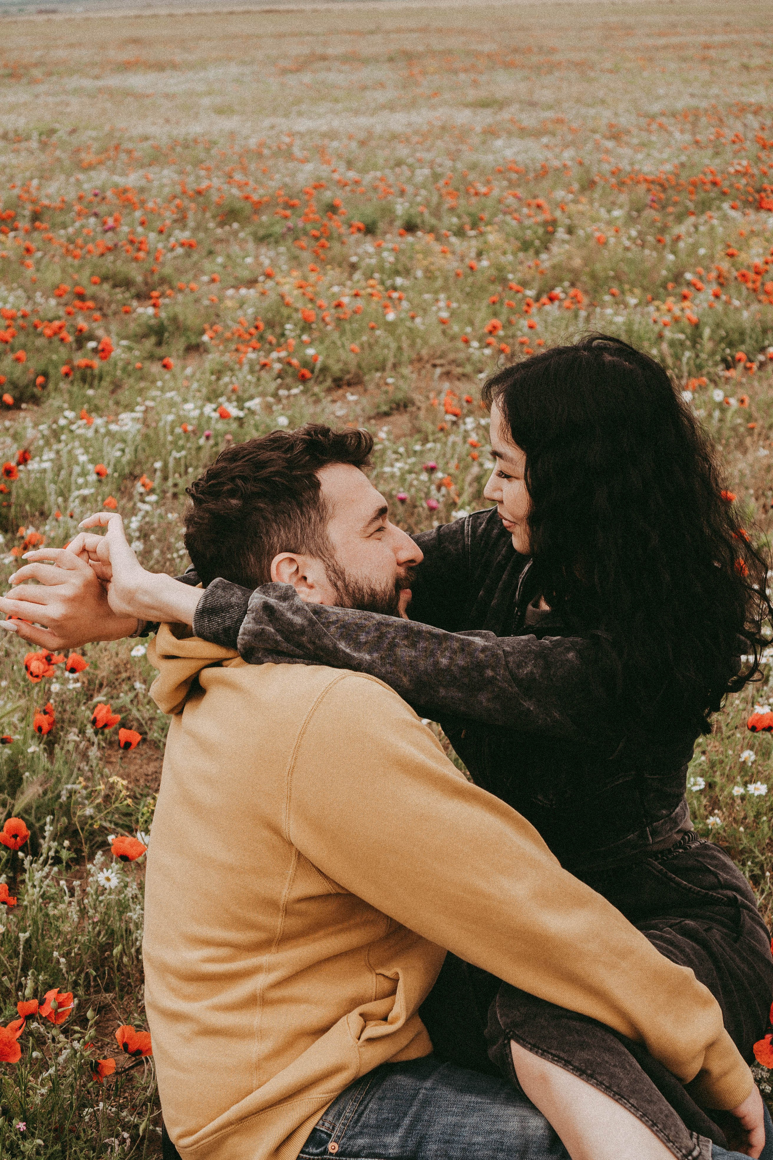 Любовь в маковом поле. Профессиональный фотограф, Санкт-Петербург — Виктория Богомолова