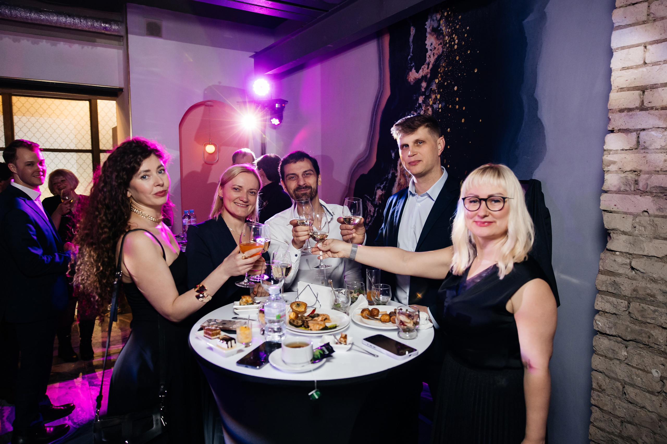 Фотограф на корпоратив. Фотограф, видеограф на свадьбу в Москве Никита Назаров