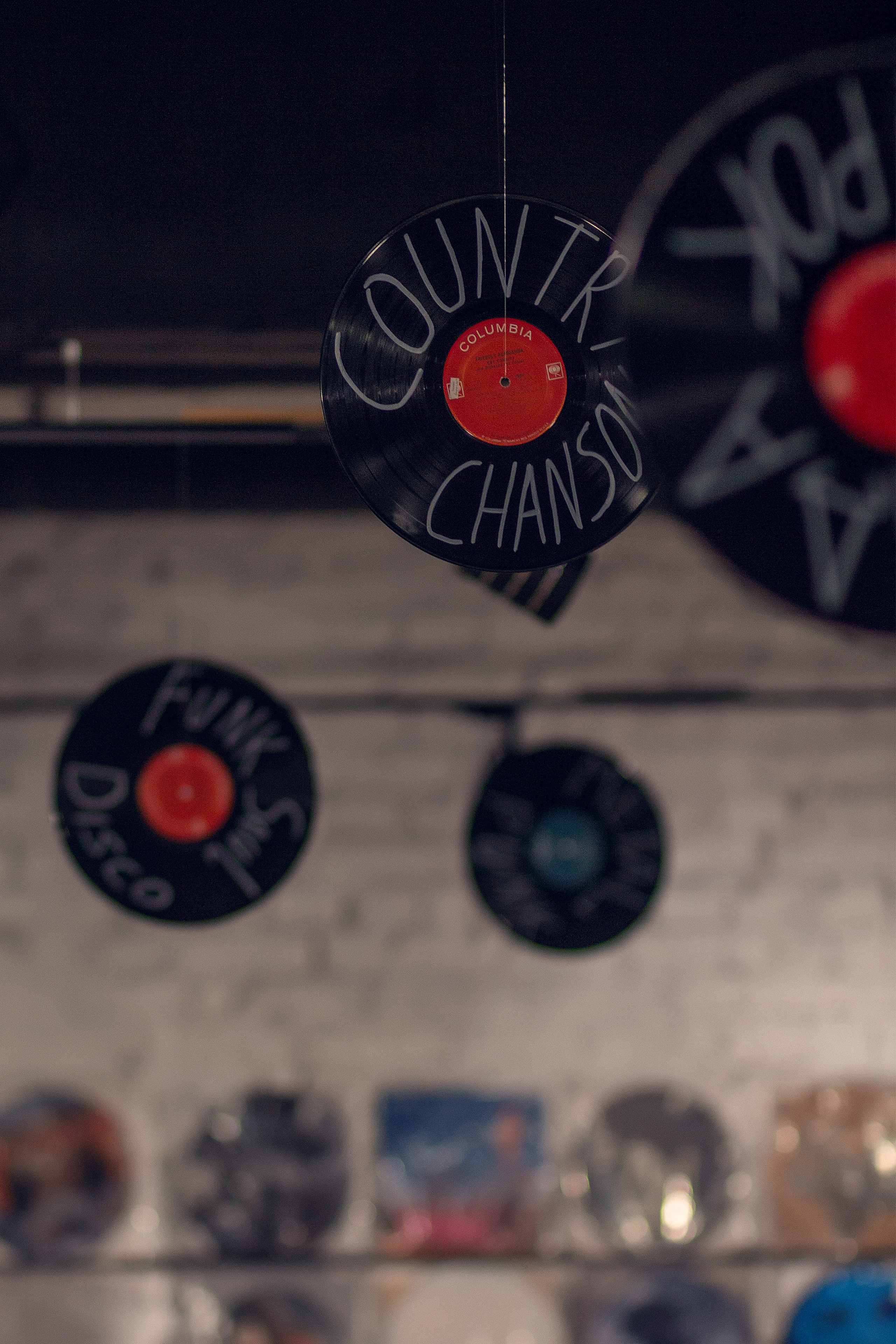 Светлана. Магазин пластинок. Фотограф в Москве. Елизавета Косицына