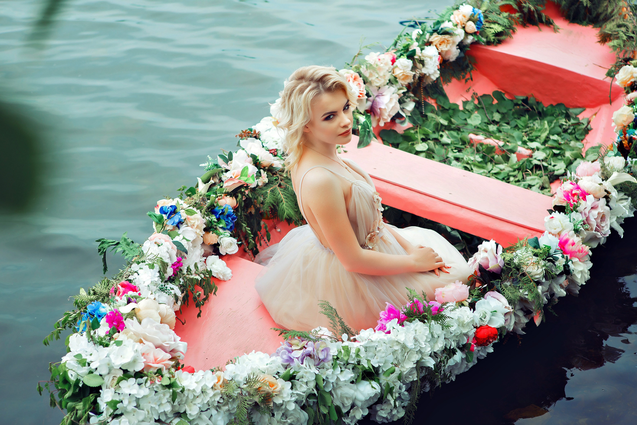 Цветочная Лодка. Свадебный и портретный Фотограф в Липецке Дмитрий Котюков