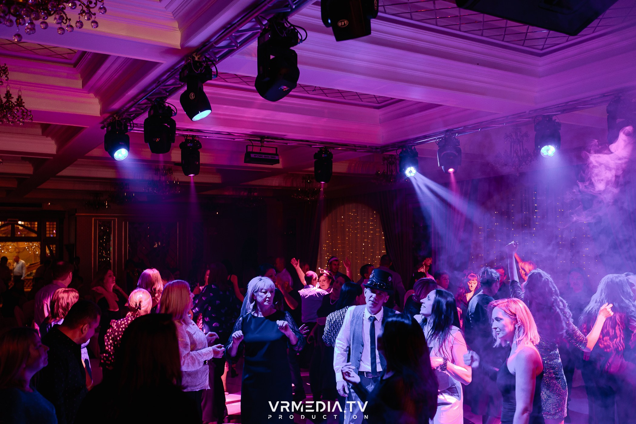 Новогодний вечер в ресторане «Лазурный Берег»