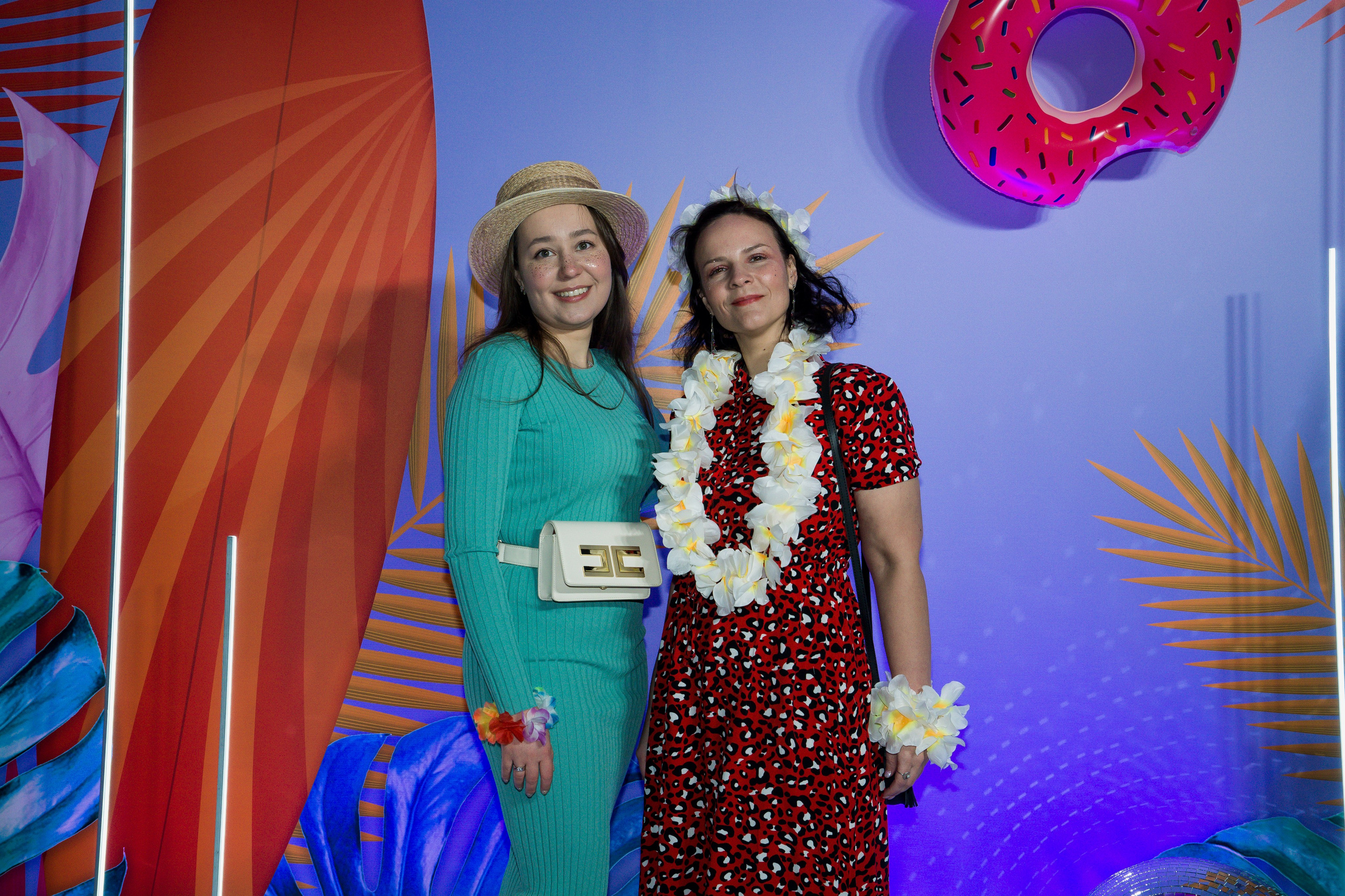 МТС корпоратив Гавайская вечеринка. Фотограф