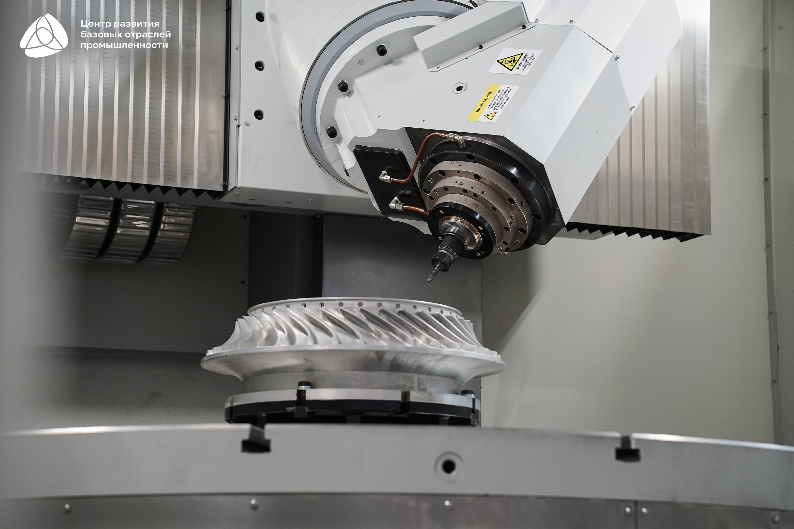 ЭКСПОЦЕНТР Алиханов. Фотограф