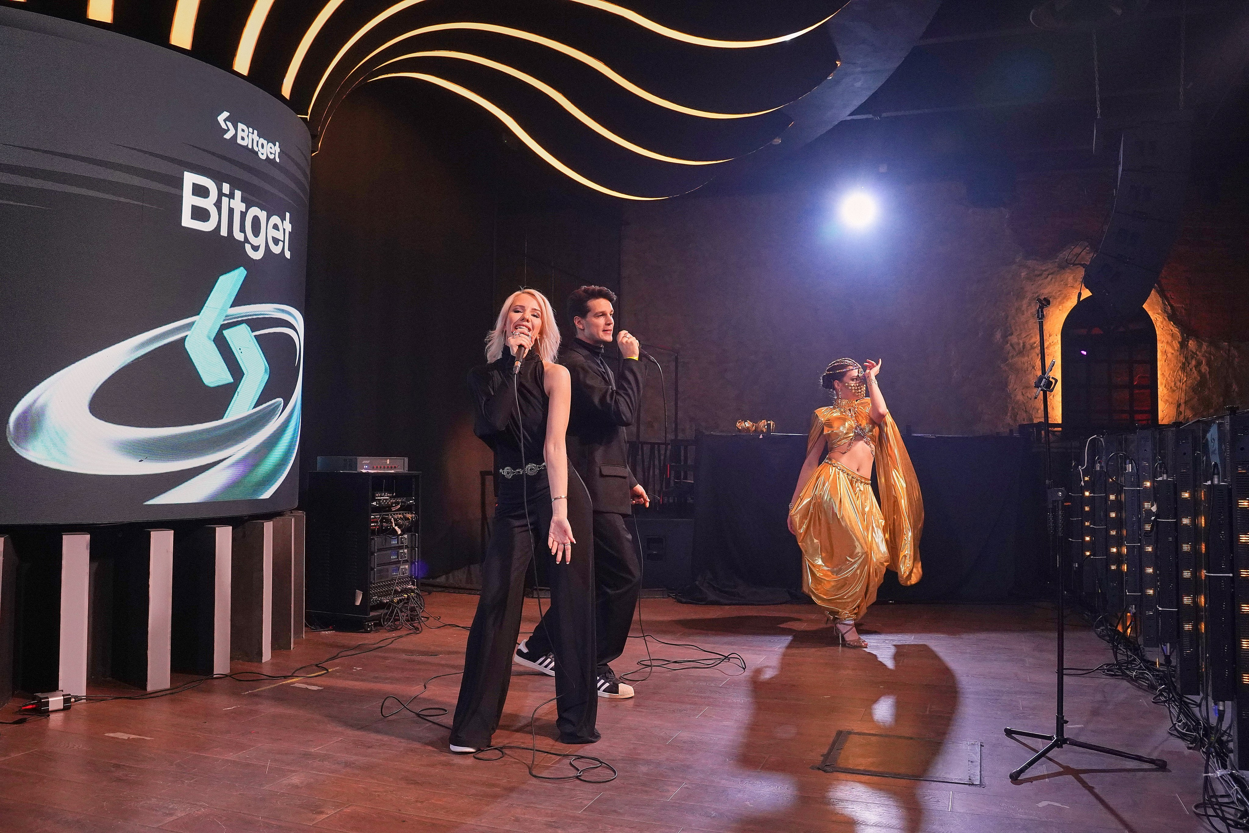 Bitget. Фотограф