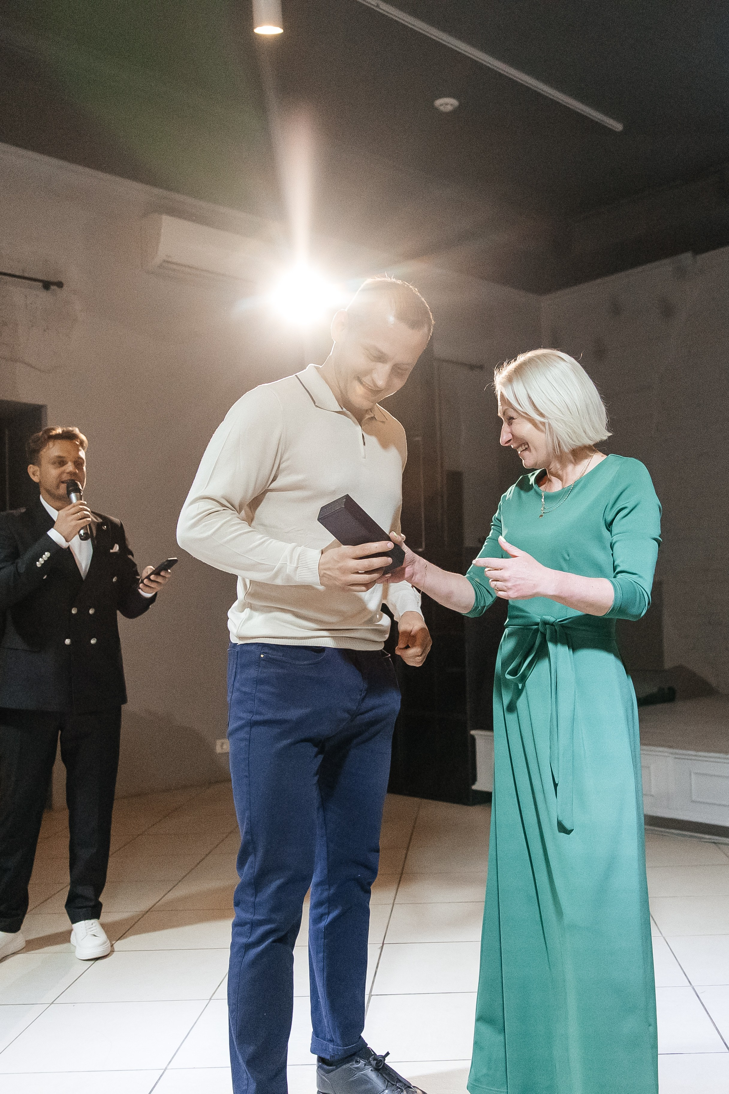 2023-06-23 Выпускной МБОУ СОШ № 10. Фотограф в Красноярске