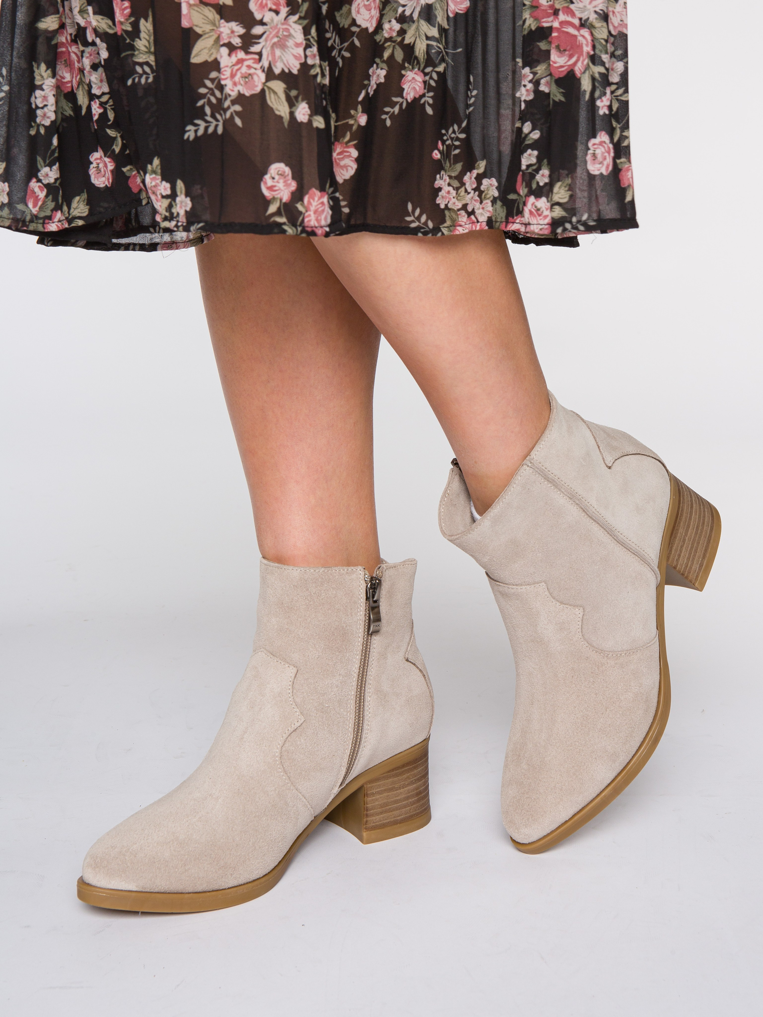 Обувь на модели. Фотограф Мария Кольцова