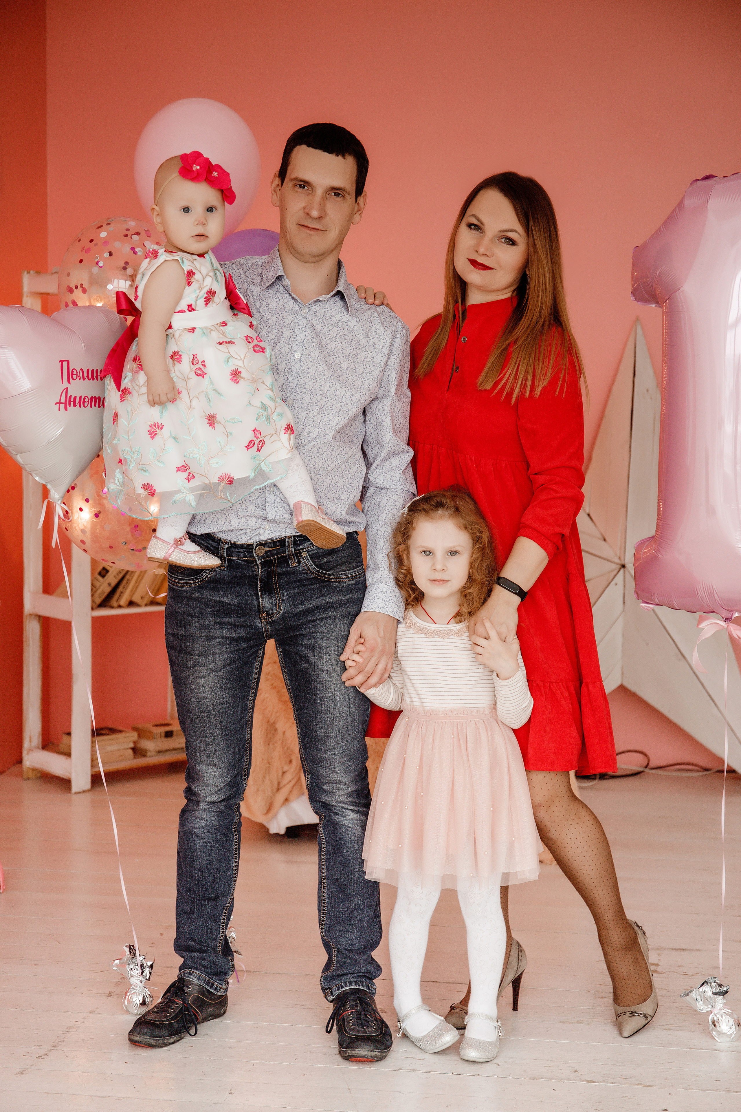 Аня и Полина. Фотограф беременности и материнства Аделя Юсупова