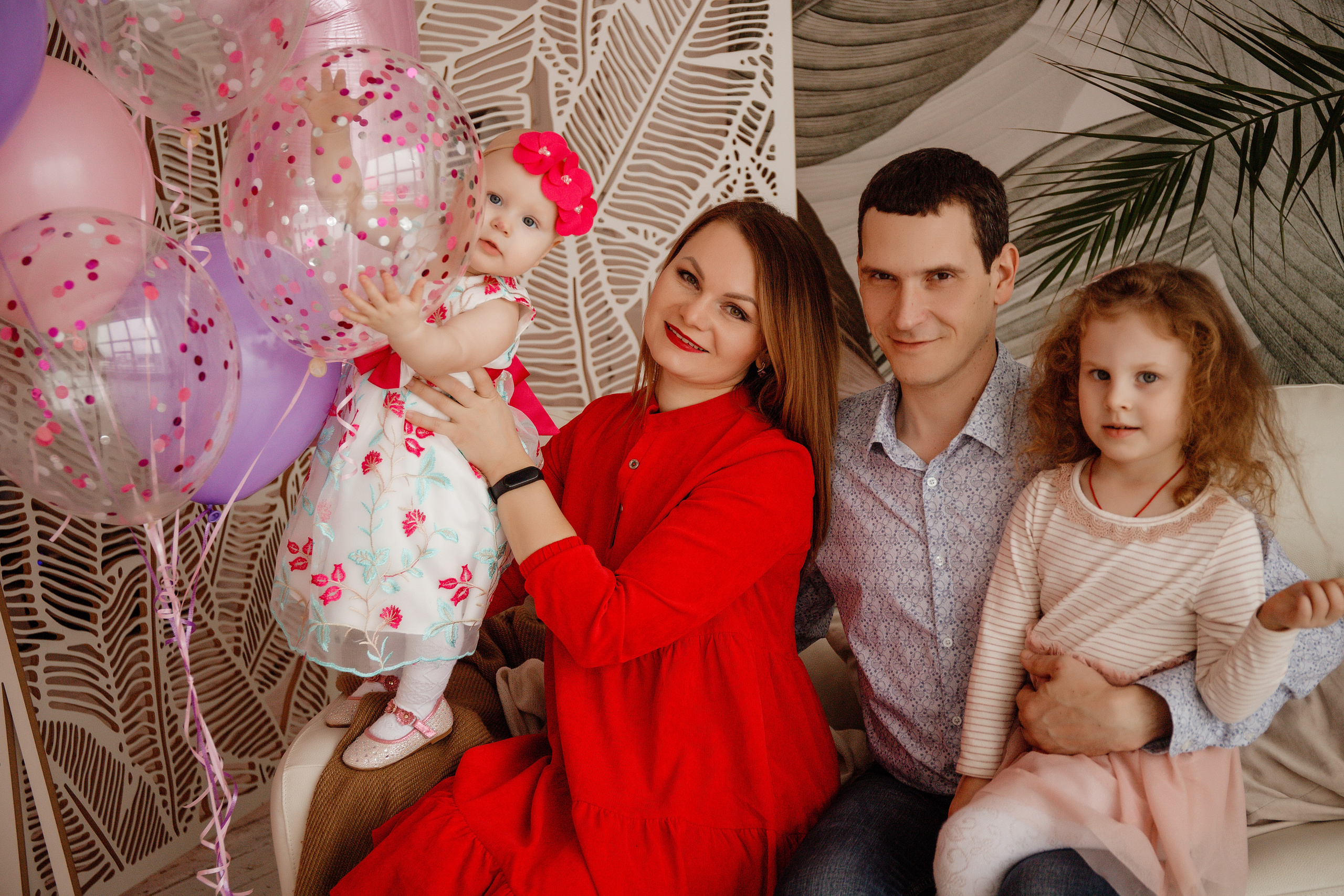 Аня и Полина. Фотограф беременности и материнства Аделя Юсупова