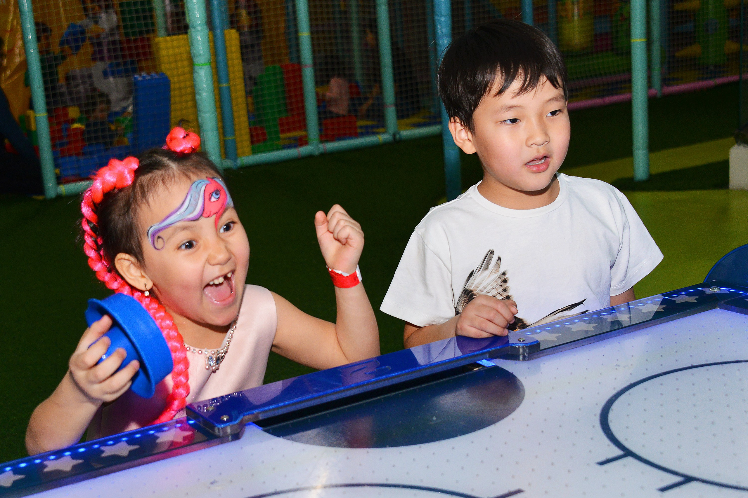 Дети-6 (Айлин-8 лет). Фотосъёмка. Фотограф Сергей Авдеев-семейный и детский фотограф в Алматы