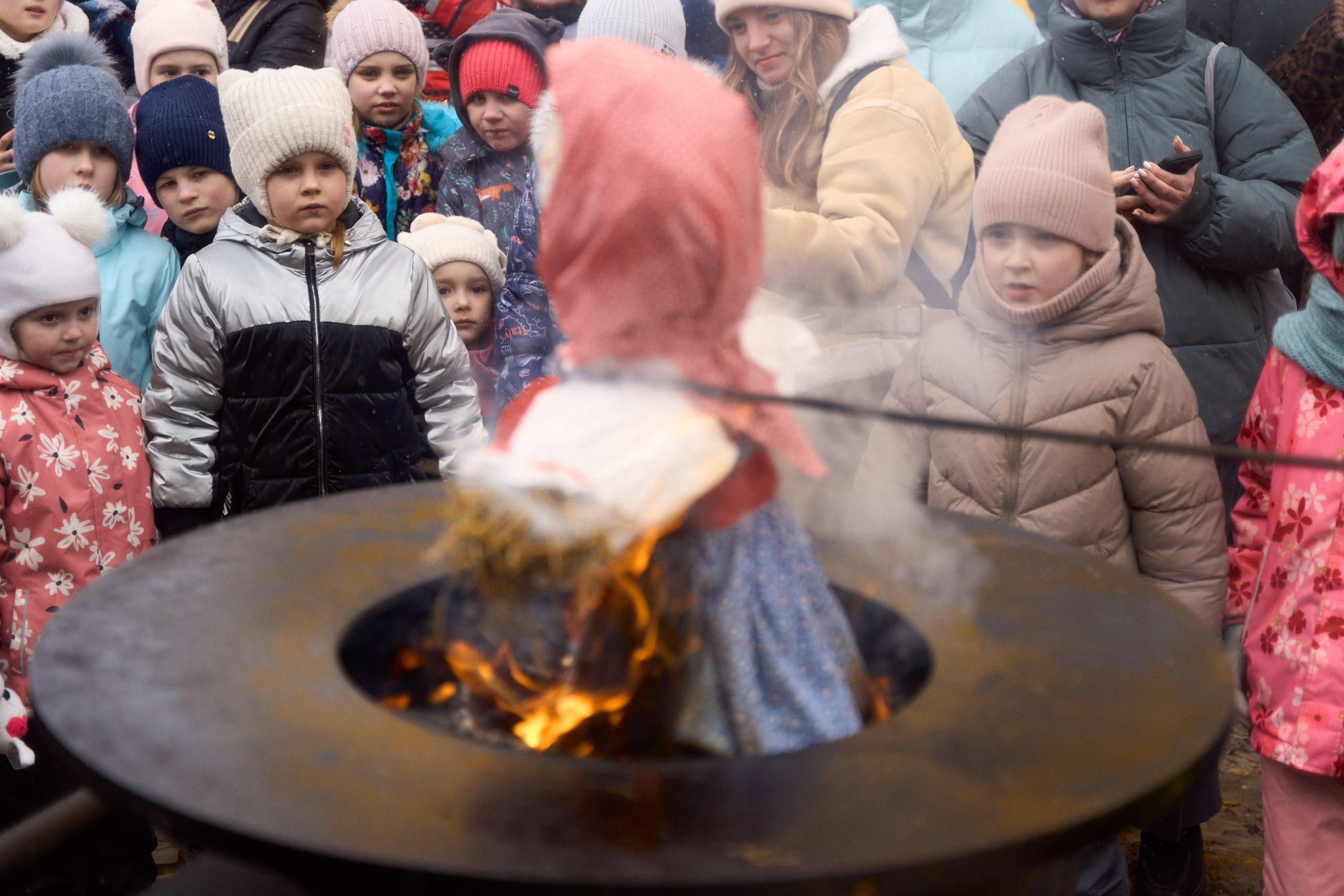 Масленица в Торжке 2 марта 2025 во дворе оникса