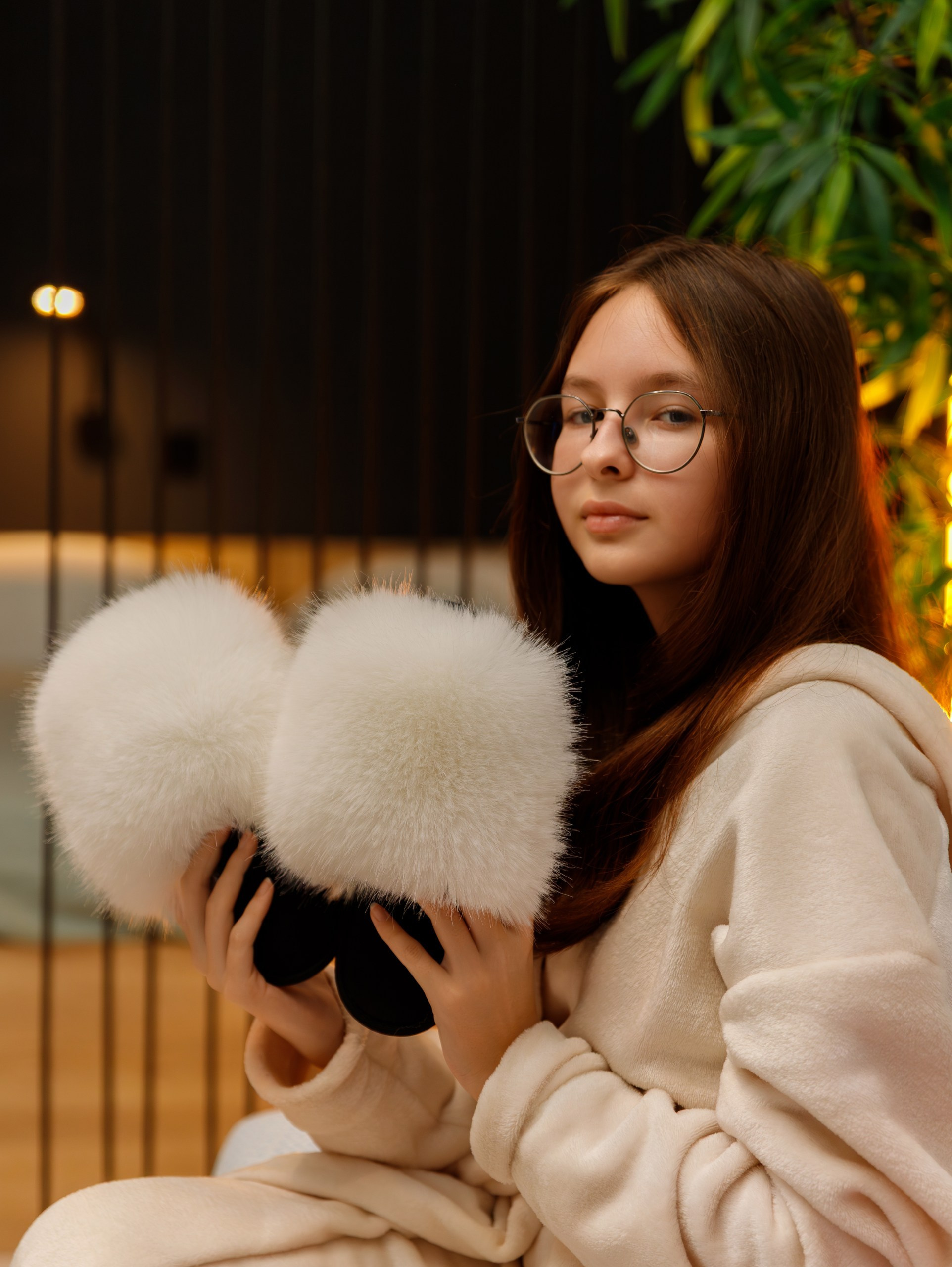 Предметная фотосъёмка домашних тапочек в Краснодаре — студия предметной фотографии Фото-247