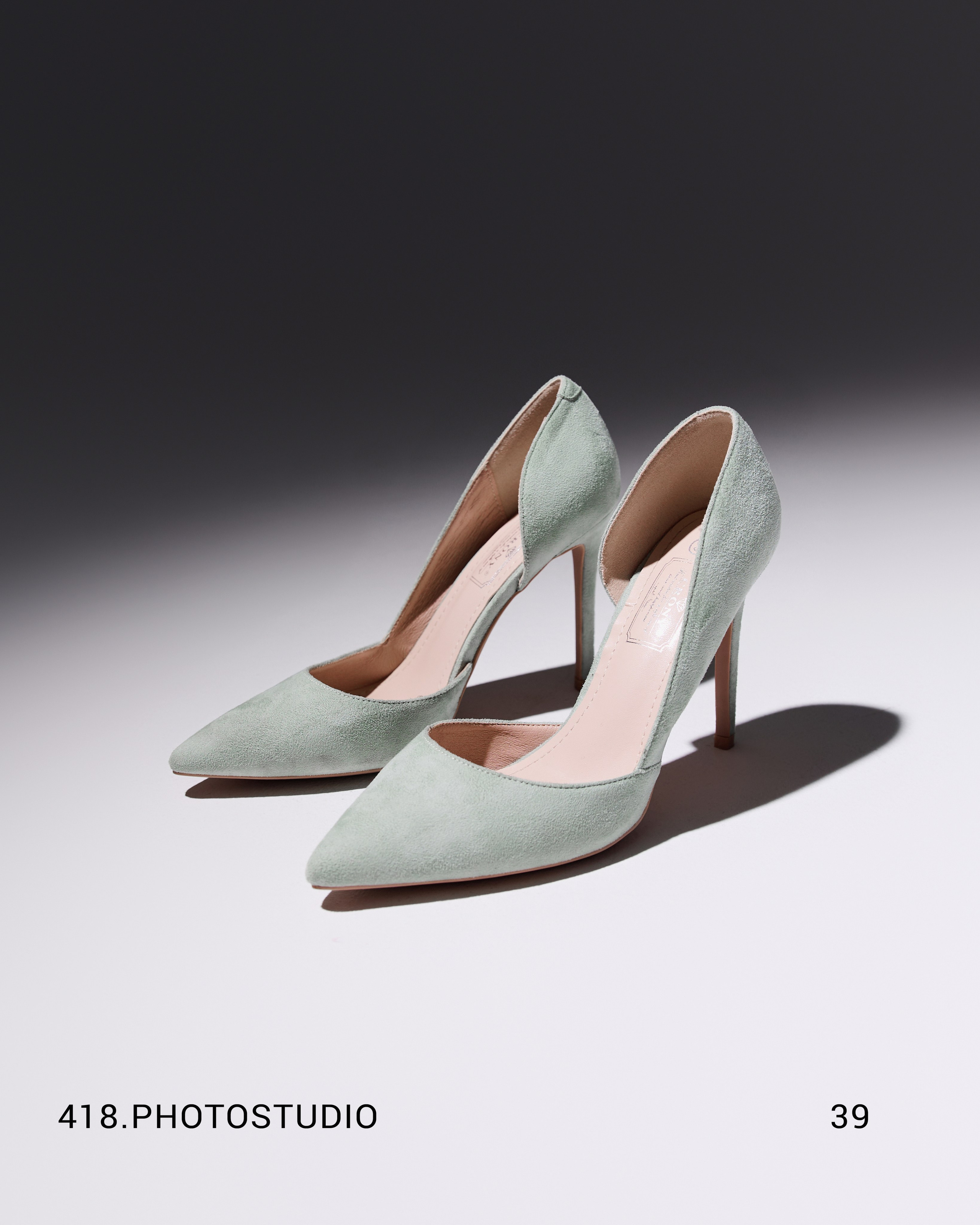 500 руб , 39 (25,5 cm) | Залоговая стоимость - 2500 руб 