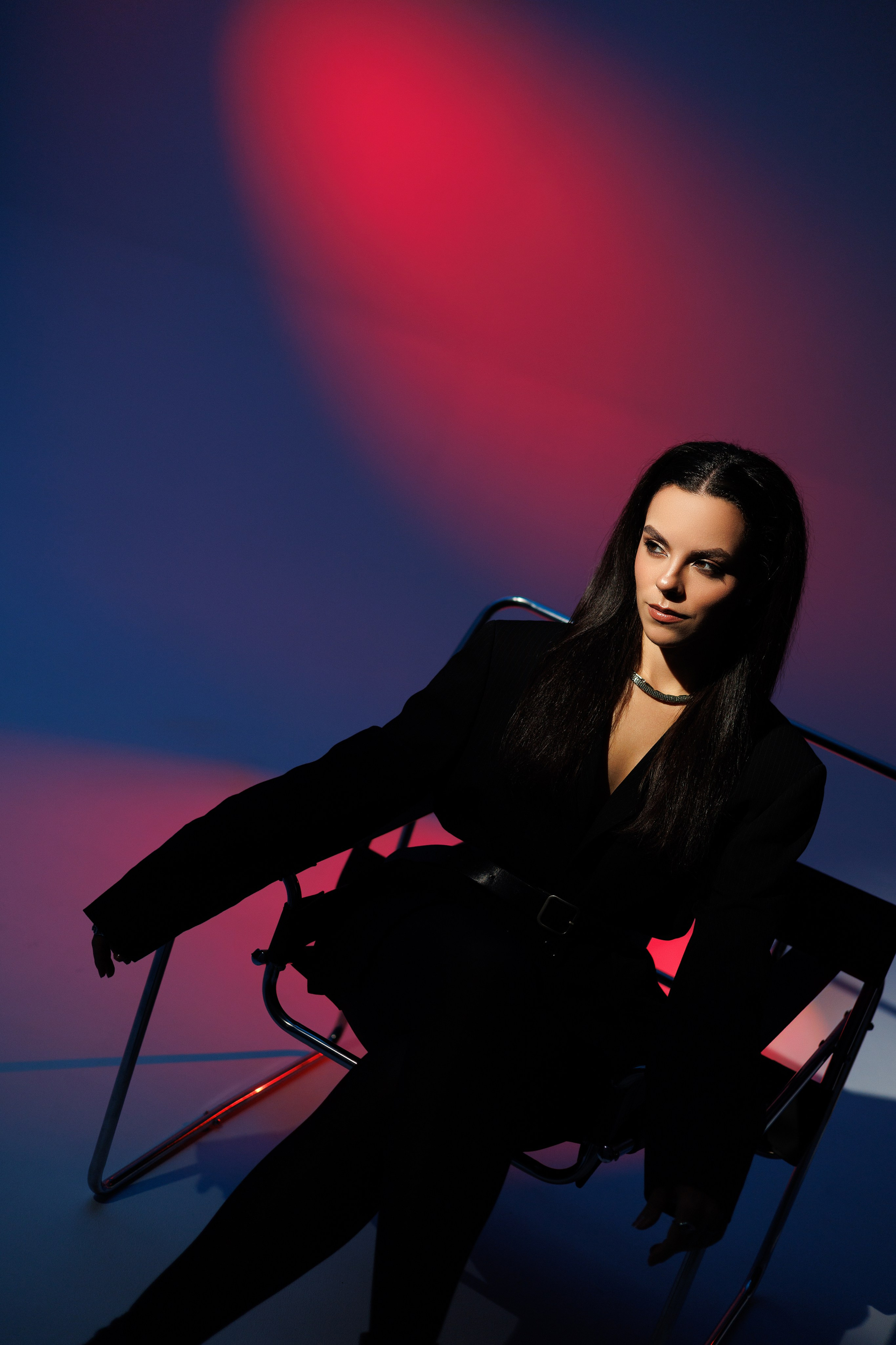 Цветной свет и фигуры. Фотограф Минск