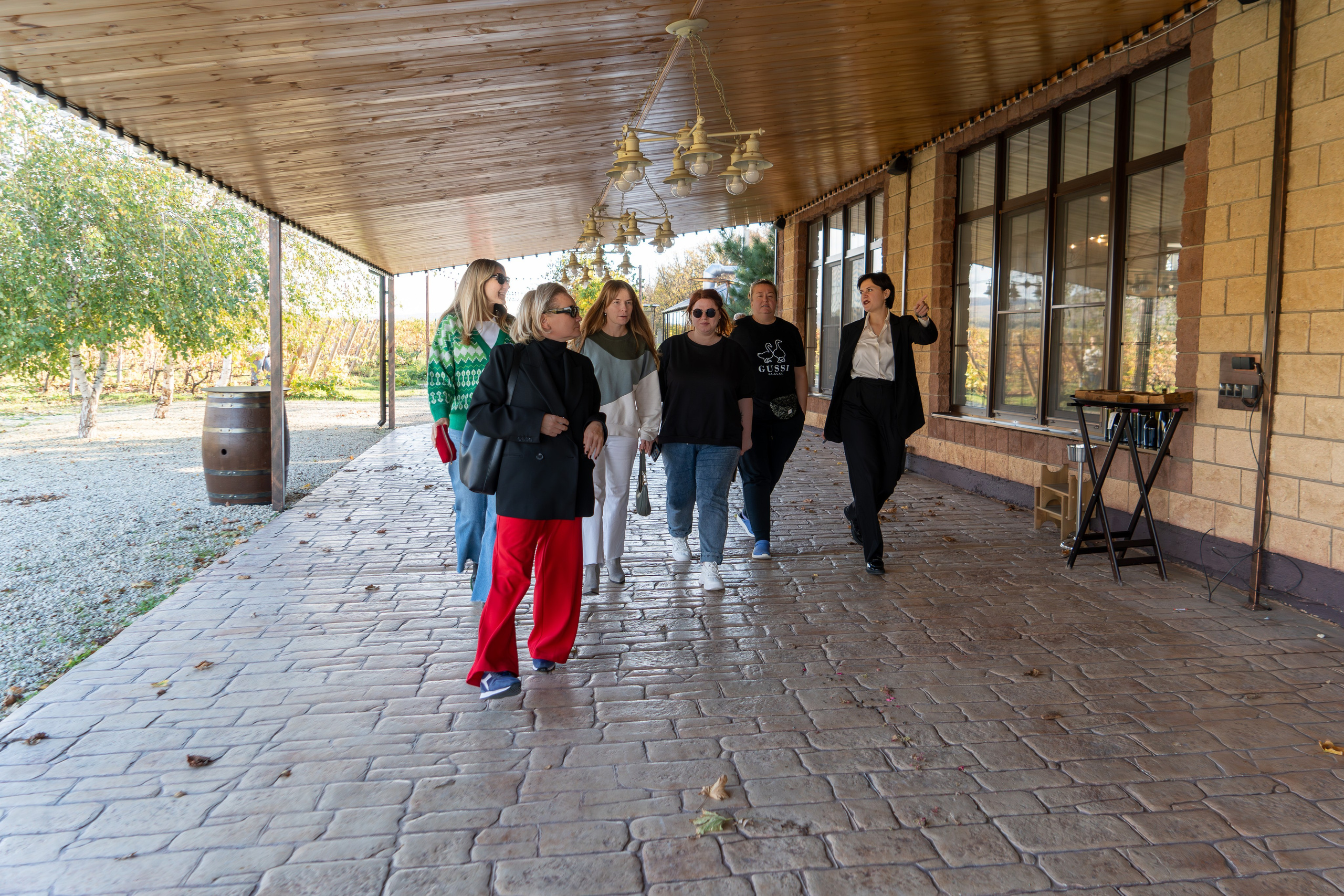 Литературная мастерская с Ольгой Шутовой в «Винотеррии». Репортажный фотограф в Красной Поляне и Сочи Павлюченко Екатерина