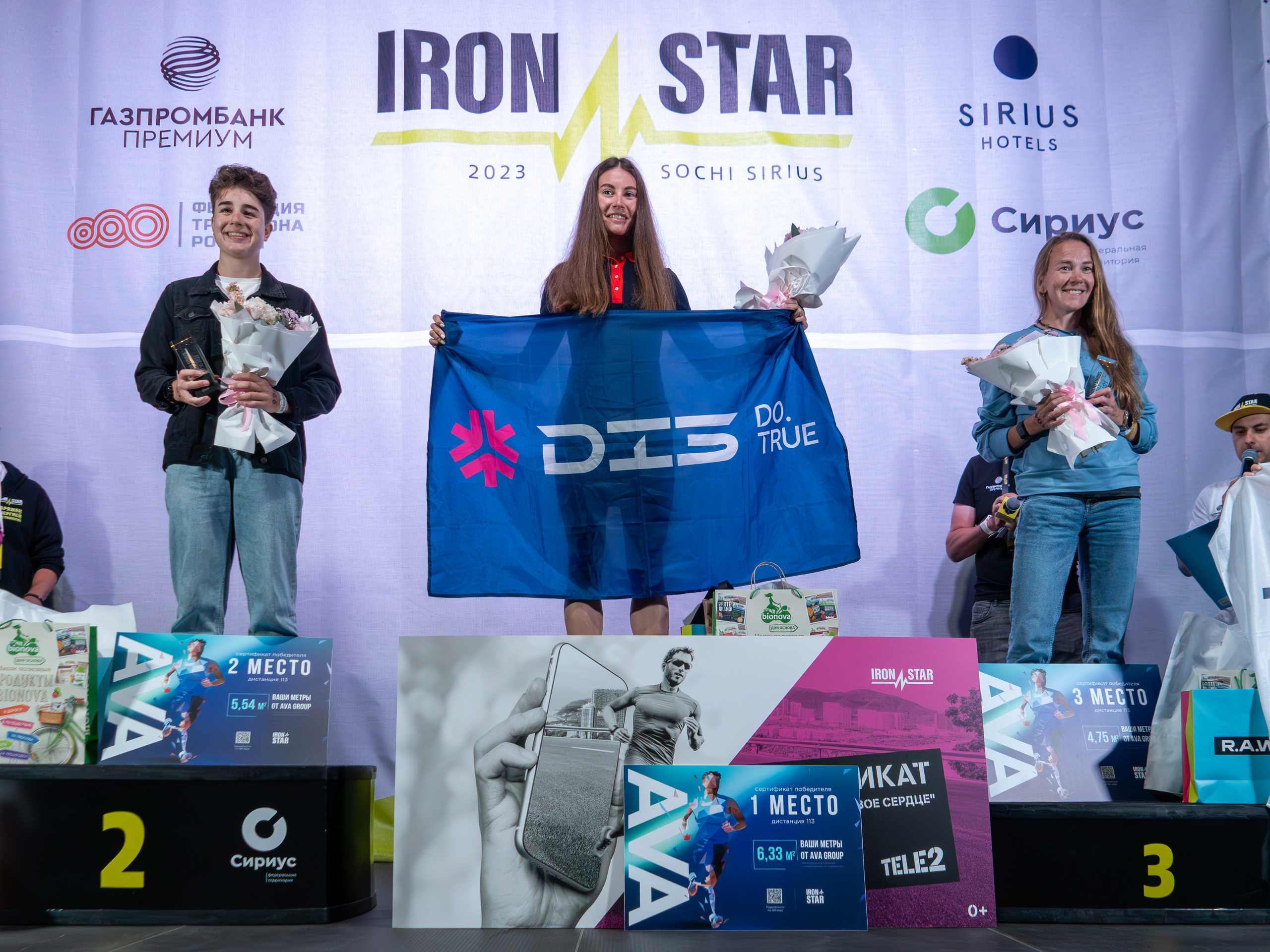 Фотоотчет партнерской интеграции для компании TELE2 на фестивале Ironstar. Репортажный фотограф в Красной Поляне и Сочи Павлюченко Екатерина