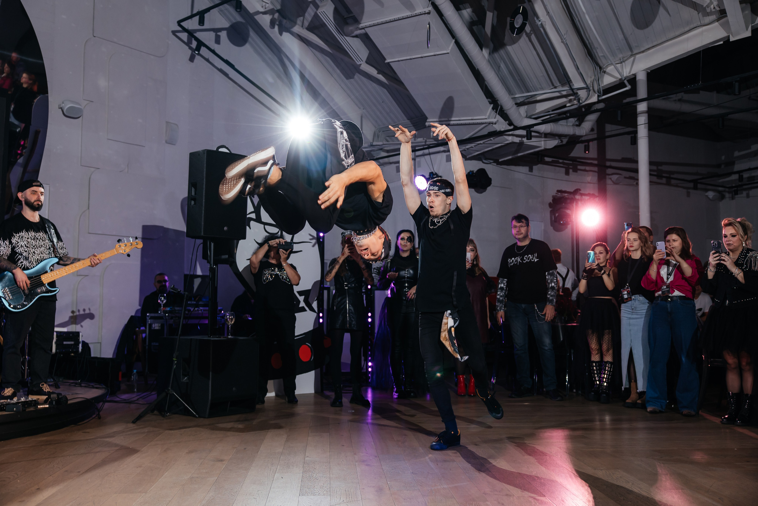 CLEANTOWN 18 лет. Свадебный и семейный фотограф