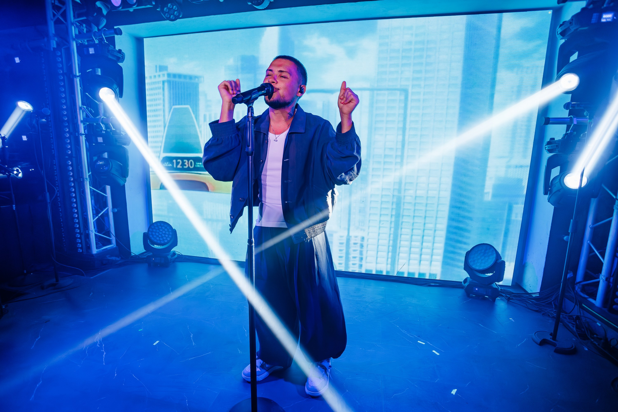 «LYRIQ"_Чайка на пляже_Ялта_15.08.2025 г. Аминов Руслан | Фотограф