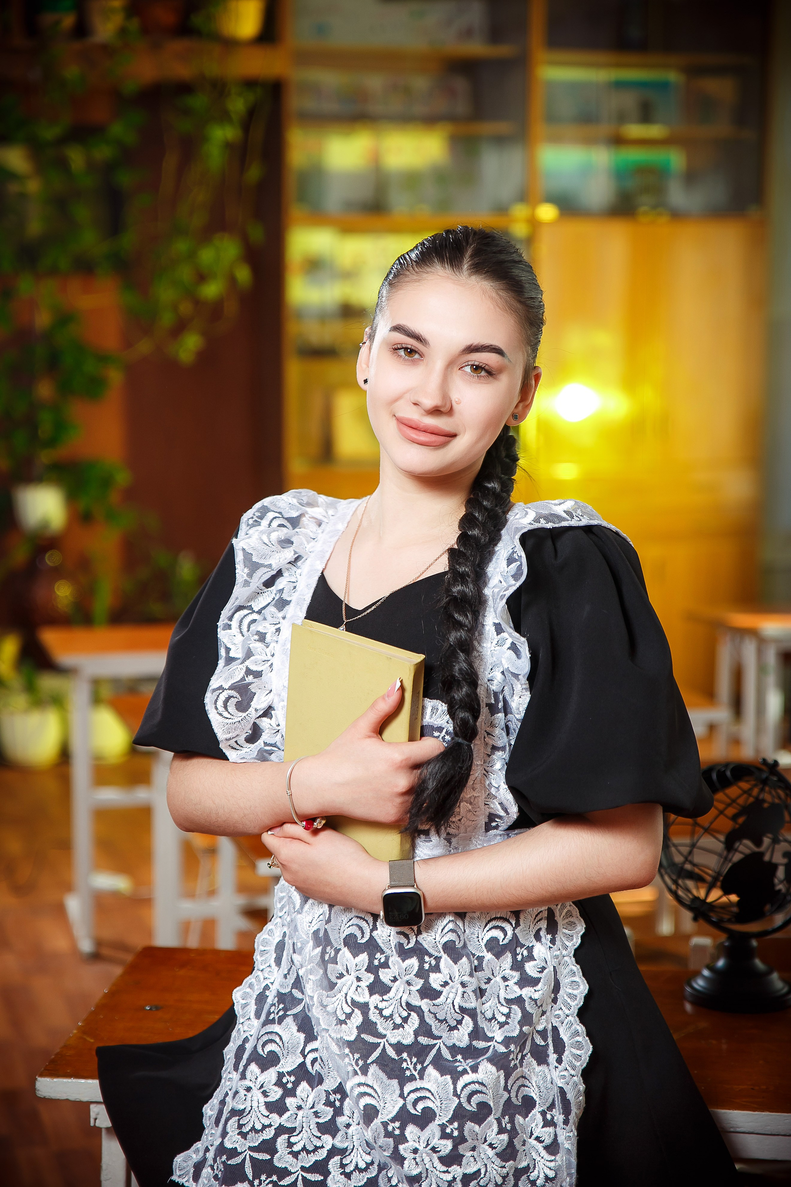 МОДЕРН. Выпускные альбомы в Донецке и ДНР. Фотограф Донецк и ДНР