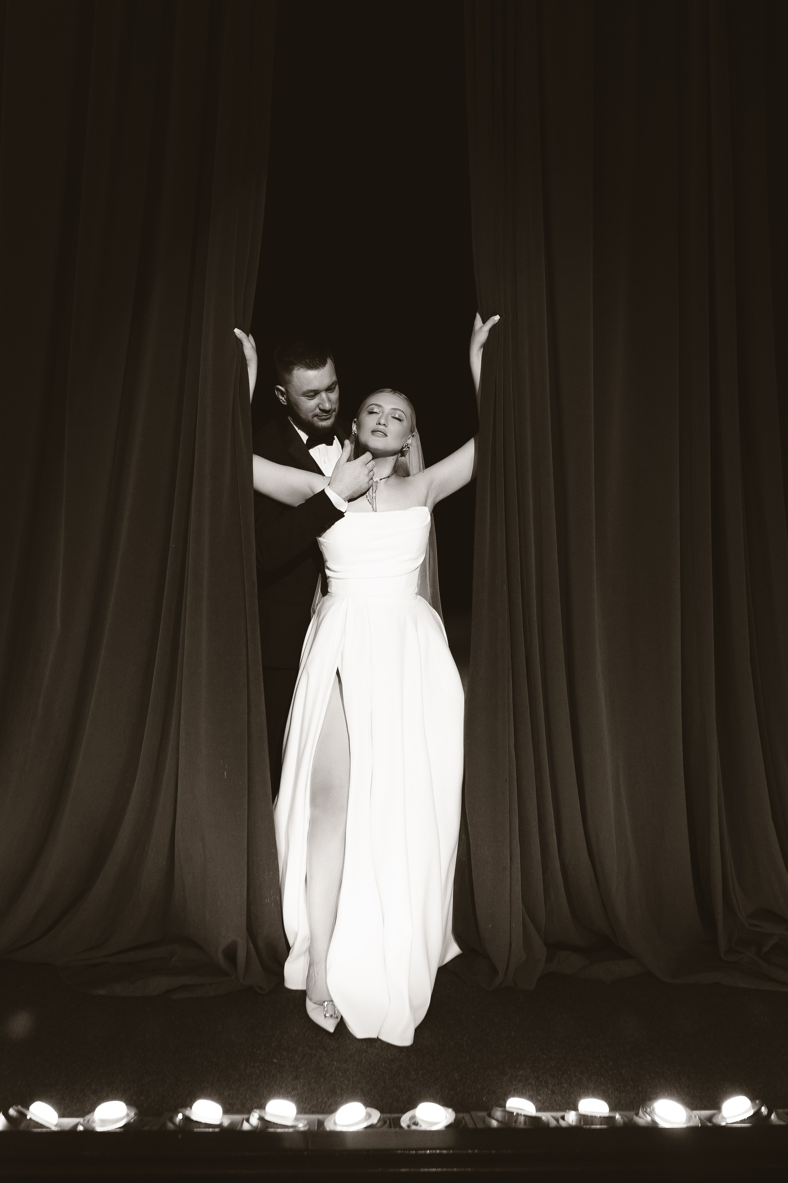 Влюбленные взгляды. Свадебный фотограф Кемерово Томск Новосибирск