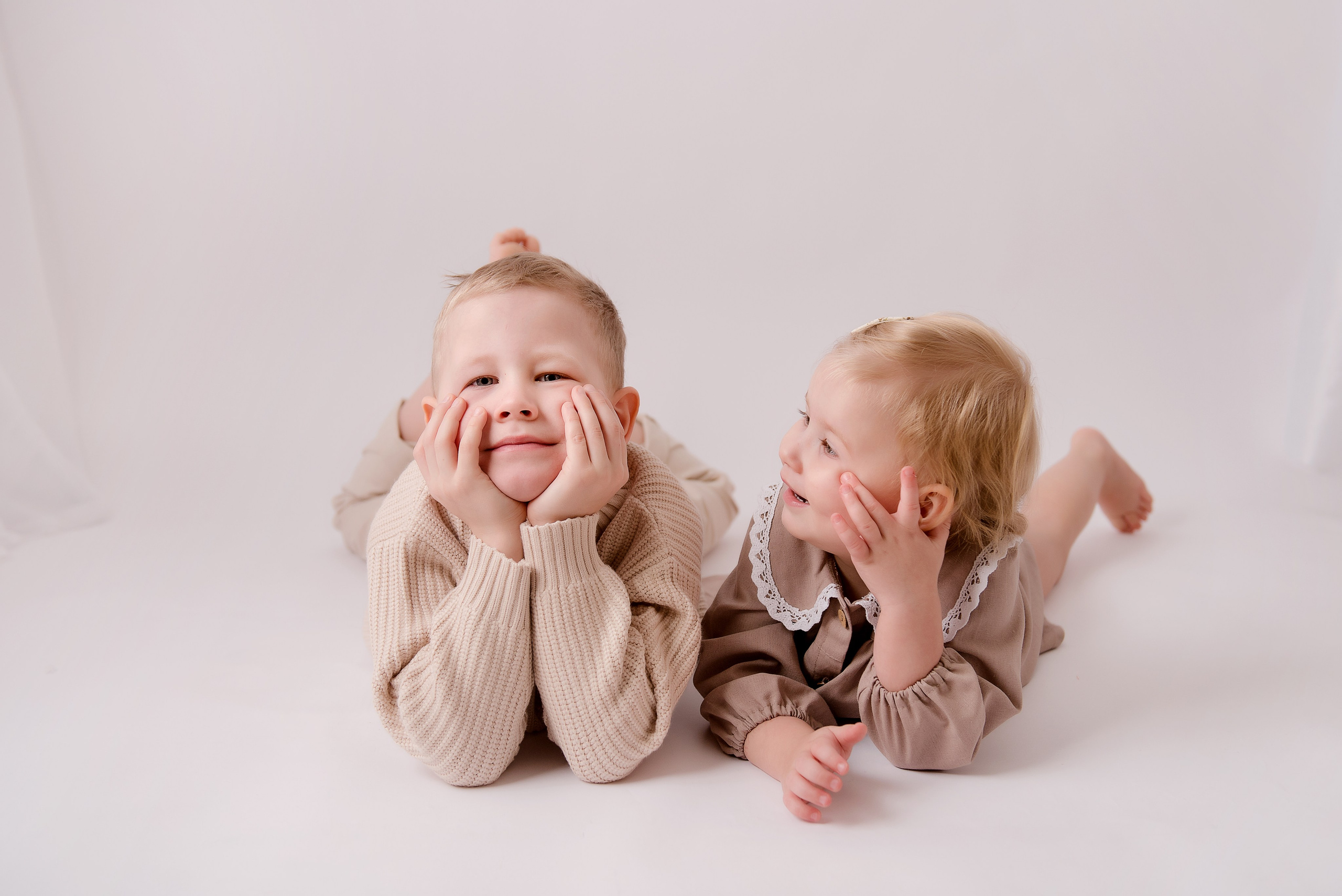 Гоша и Ариша. Детский фотограф в Долгопрудном и Москве