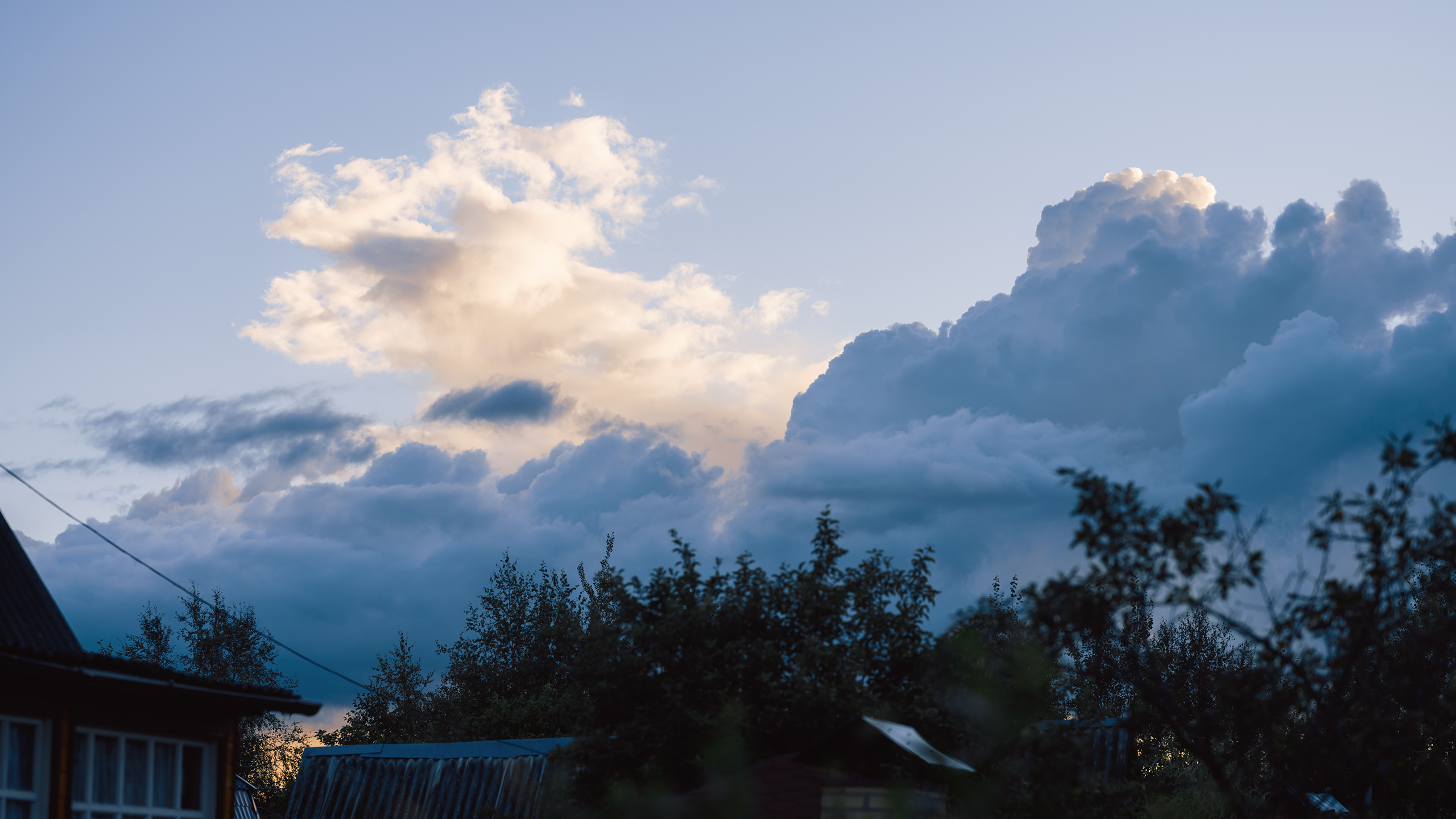 Небо видело всё. Komonev