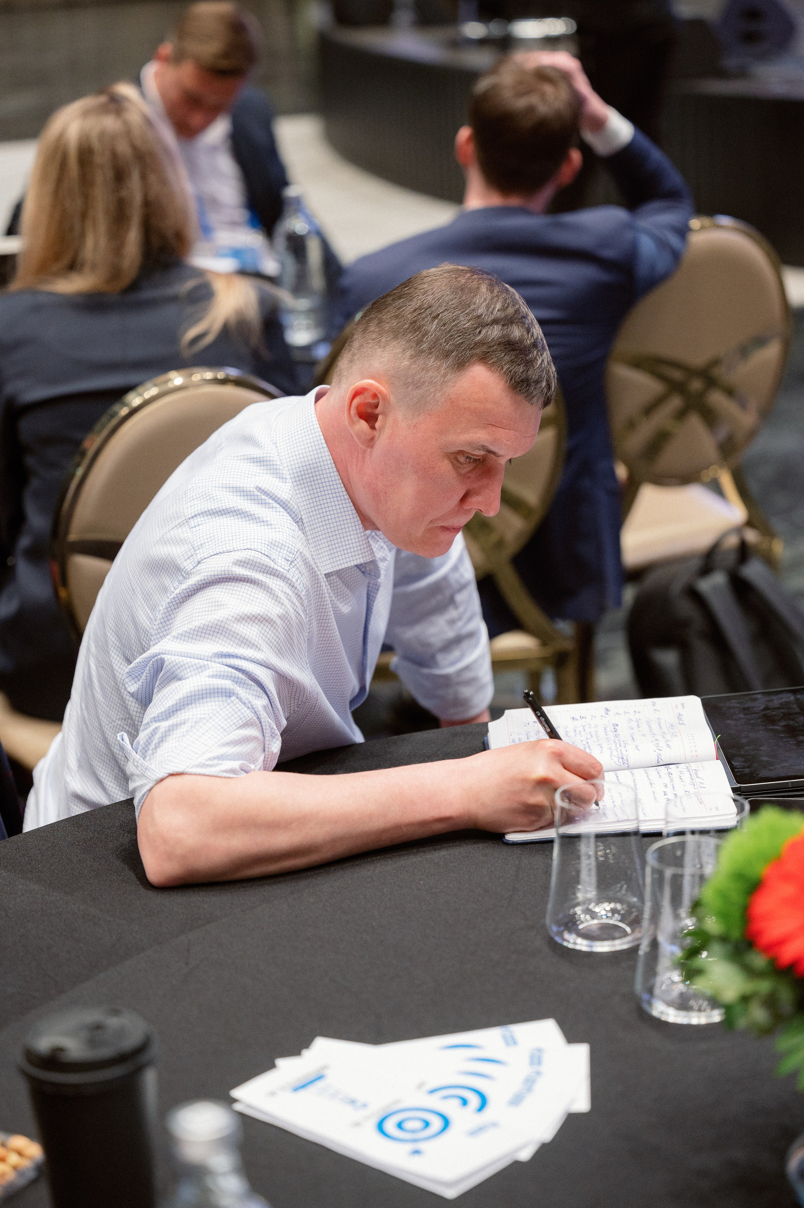 Газпром конференция. Фотограф Павел Петров г. Тюмень