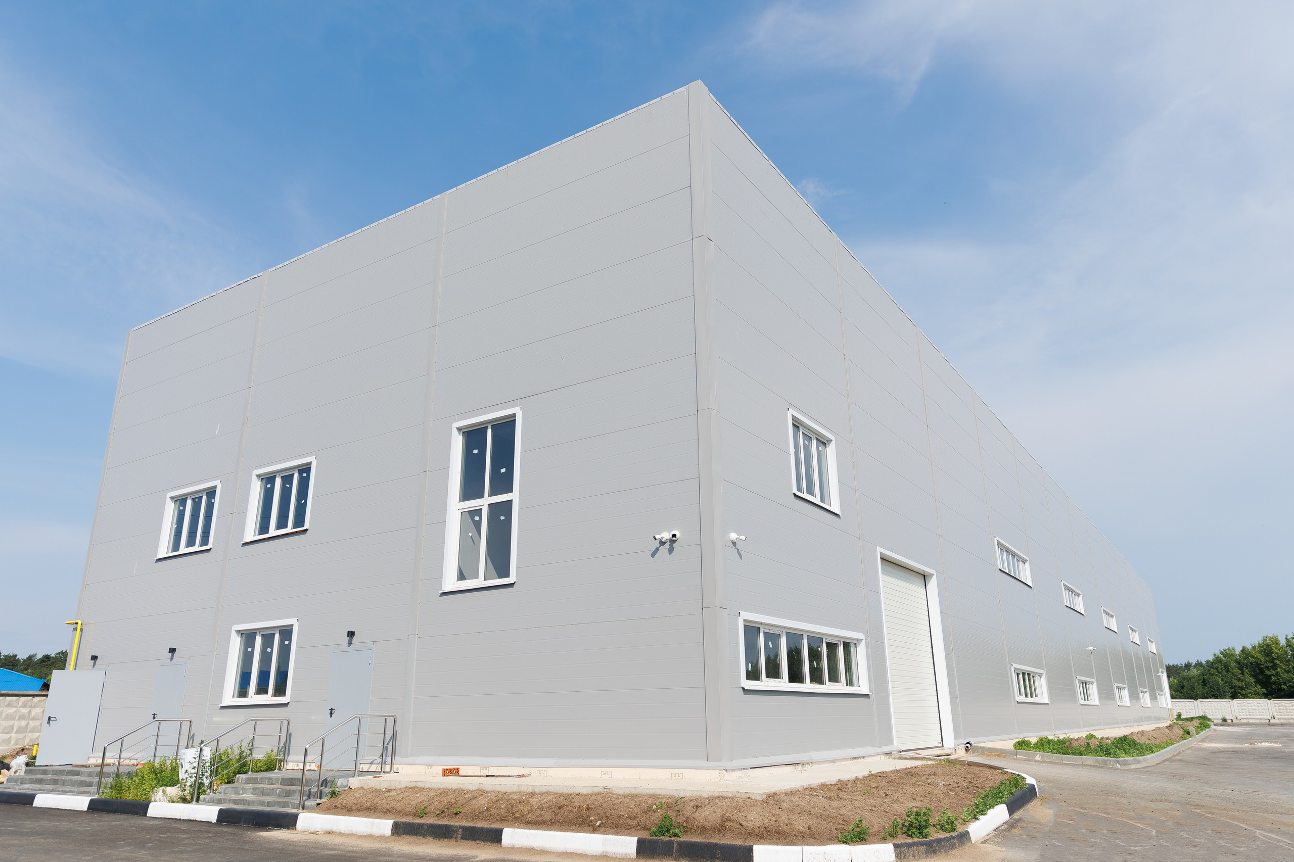 Склады под аренду. Фотосъёмка для бизнеса — предметное фото, репортаж с мероприятий, портреты людей, съёмка интерьера и экстерьера