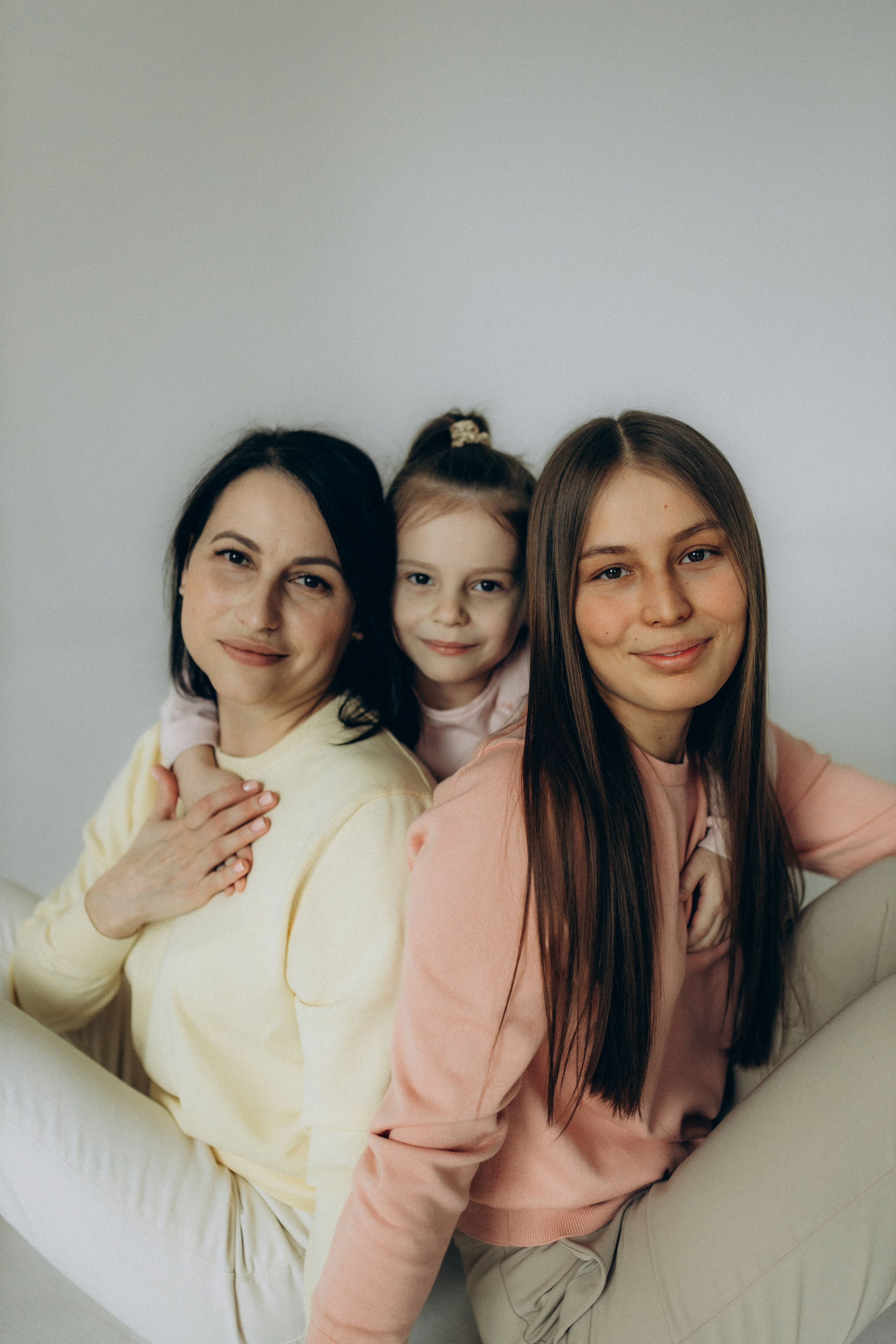 Семейная съёмка на циклораме. Фотограф НОГИНСК, Москва, Анастасия Белая