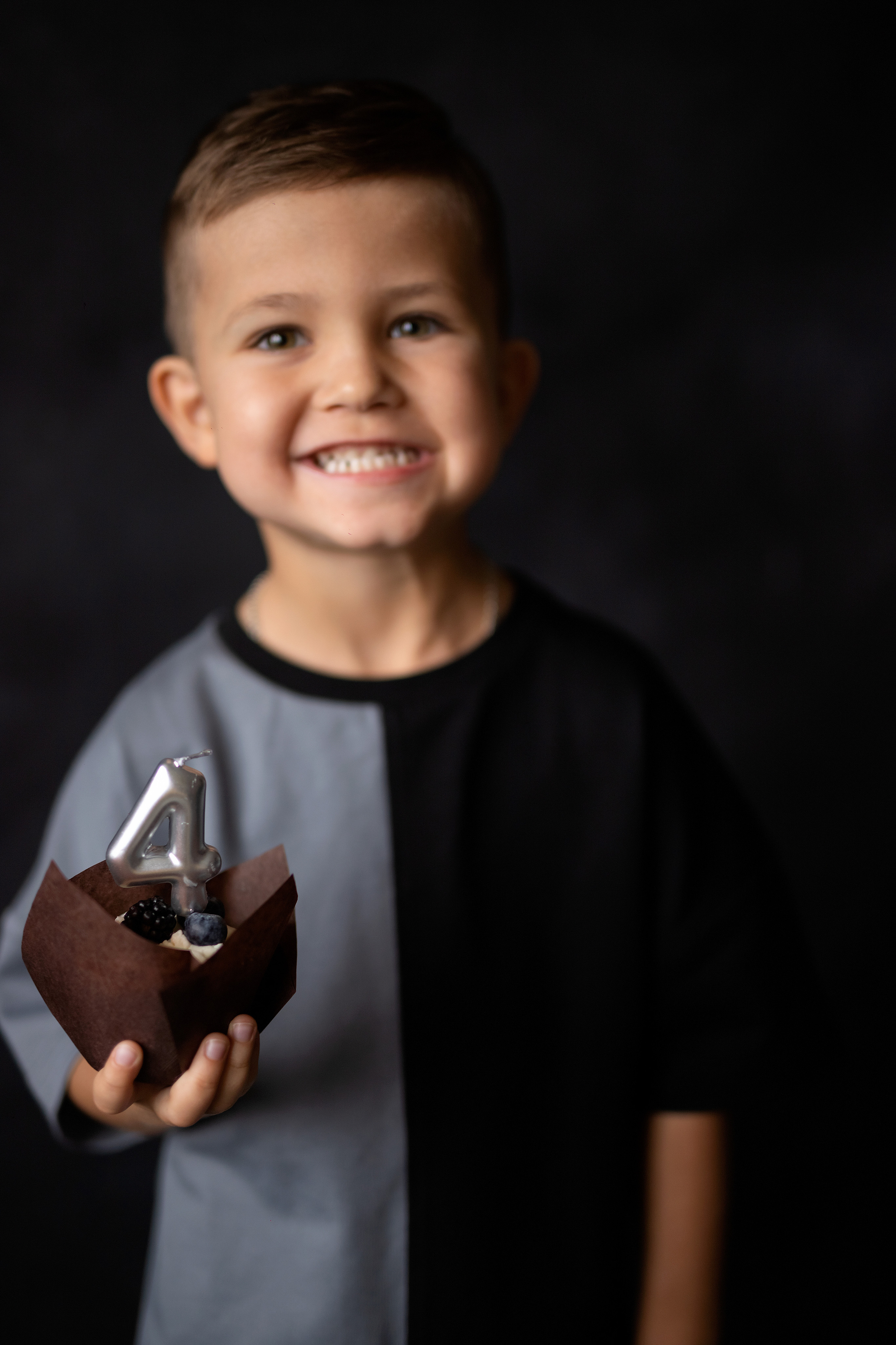 Захар 4 года. Фотокомпания «Алые паруса» выпускные альбомы Москва и МО