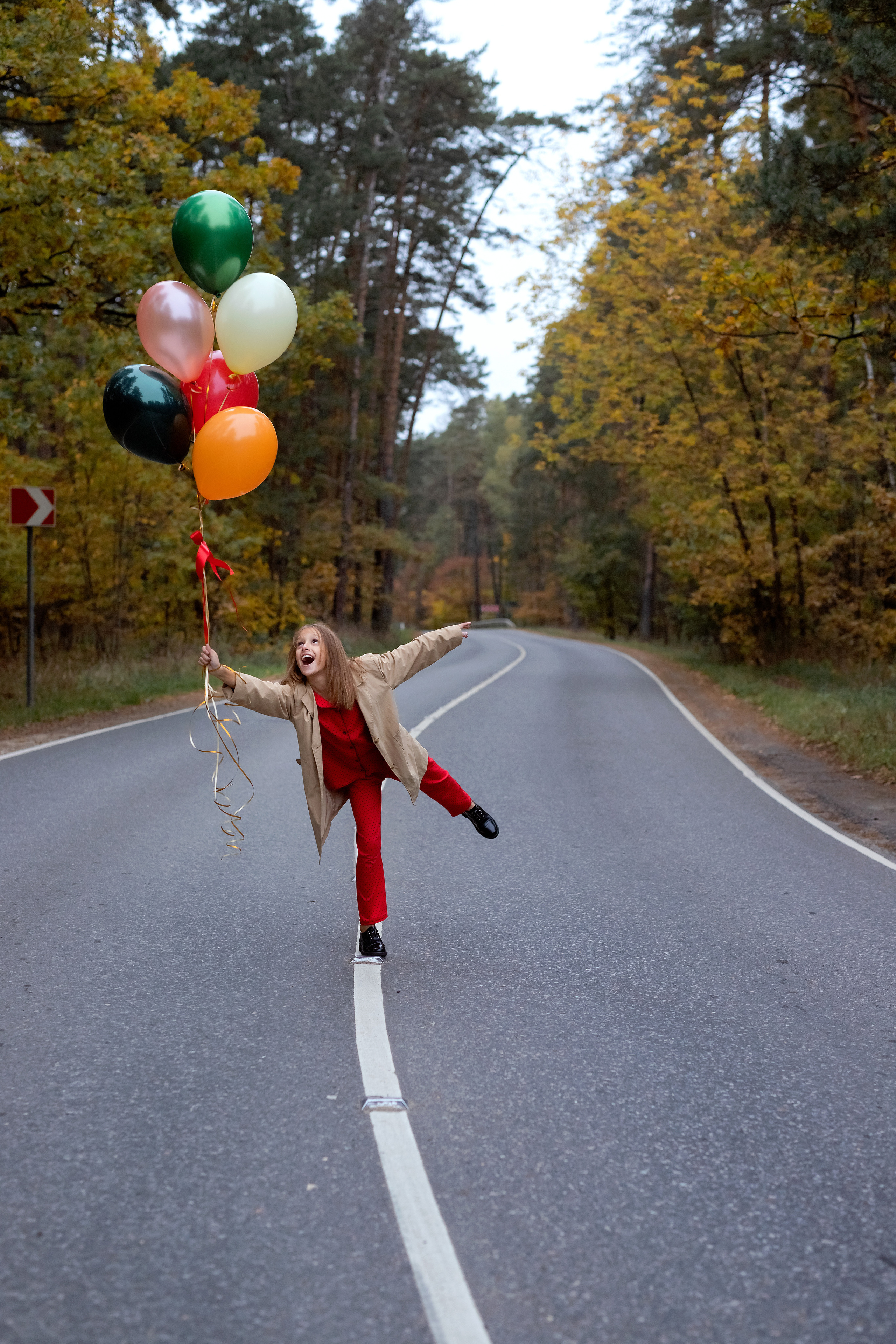 Тая 11 лет. Фотокомпания «Алые паруса» выпускные альбомы Москва и МО