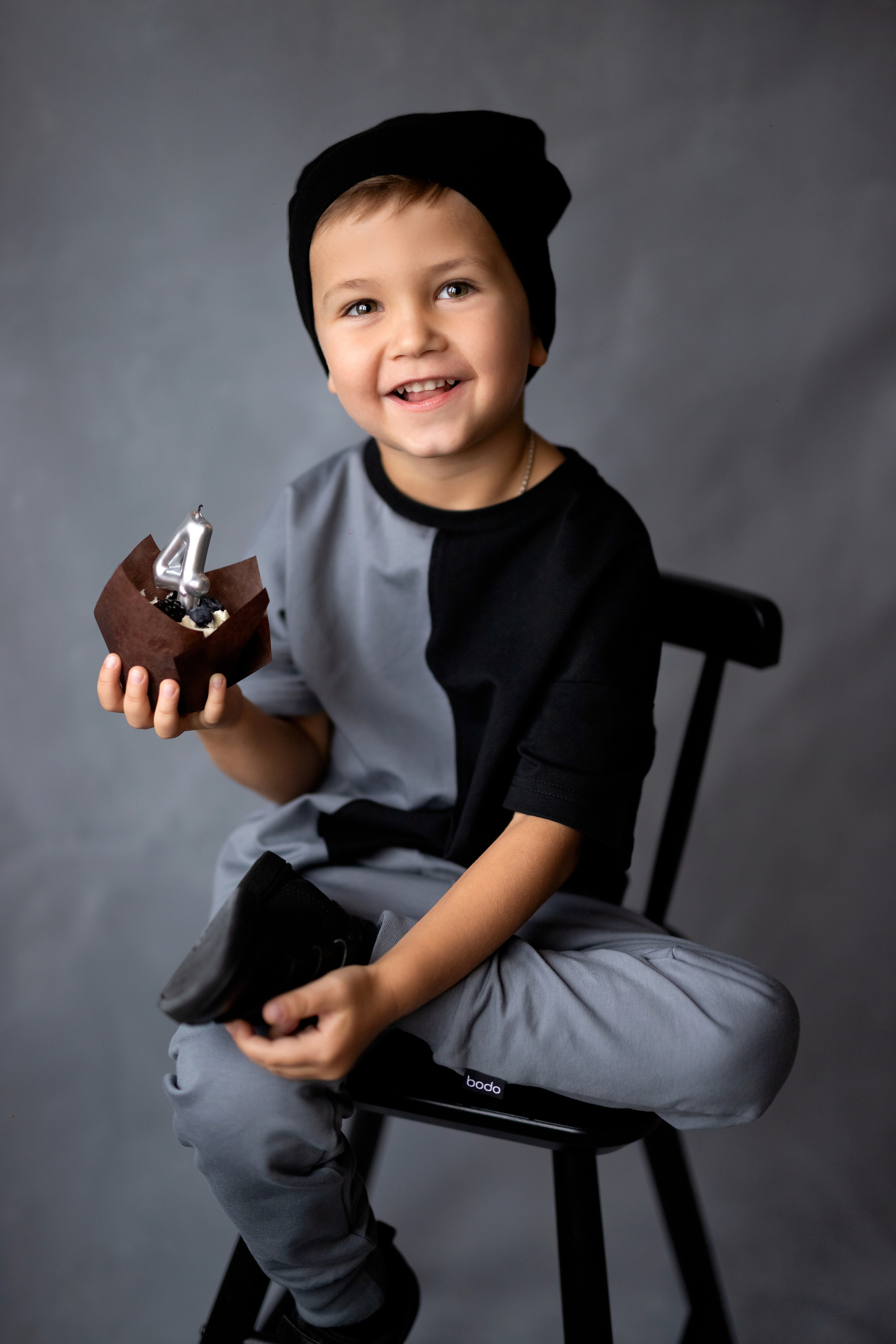 Захар 4 года. Фотокомпания «Алые паруса» выпускные альбомы Москва и МО