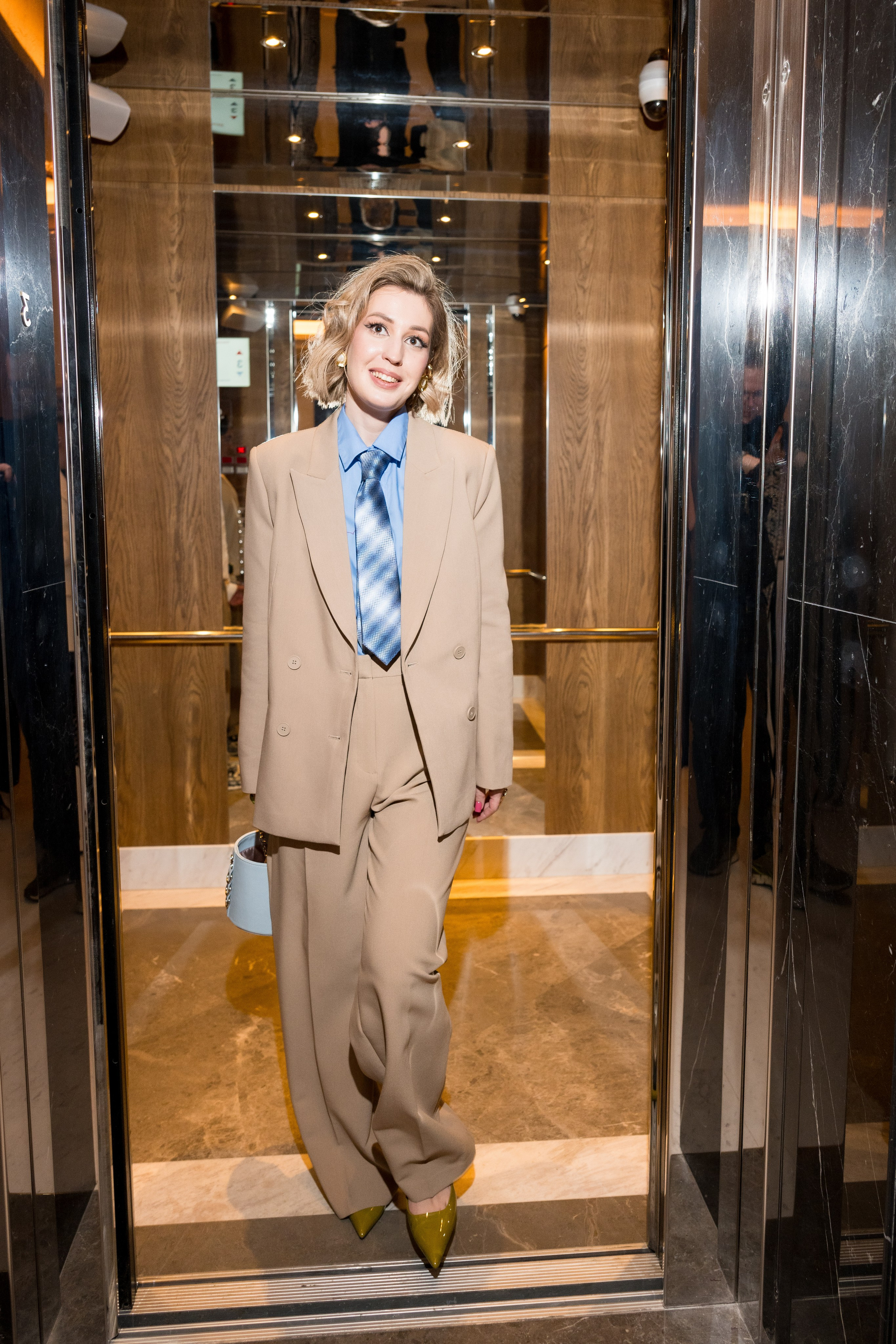 Событийная съемка в Ростове-на-Дону: встреча гостей на модном шоу «Преображение»