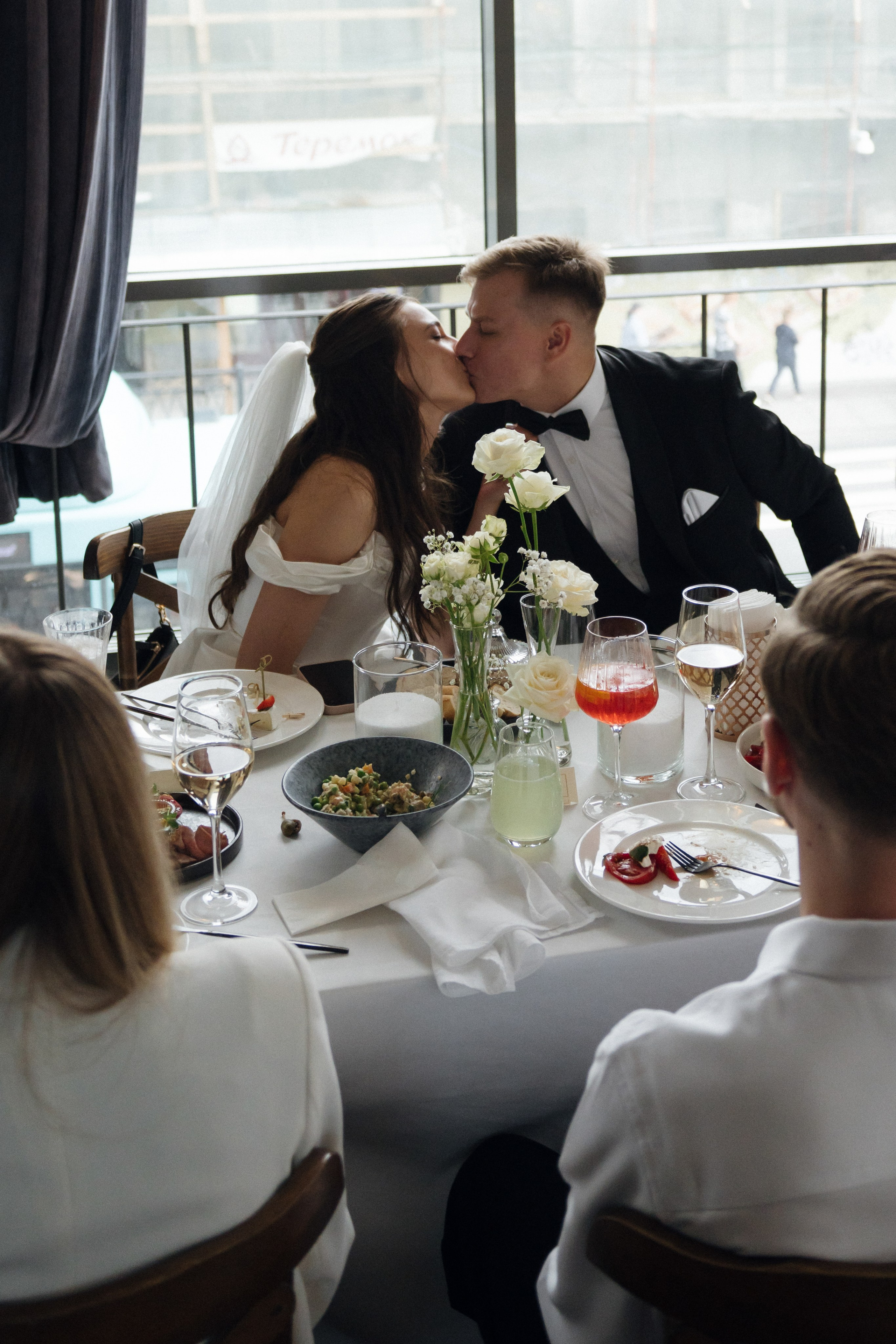 Social club. Свадебный фотограф в Петербурге Таша Вайб