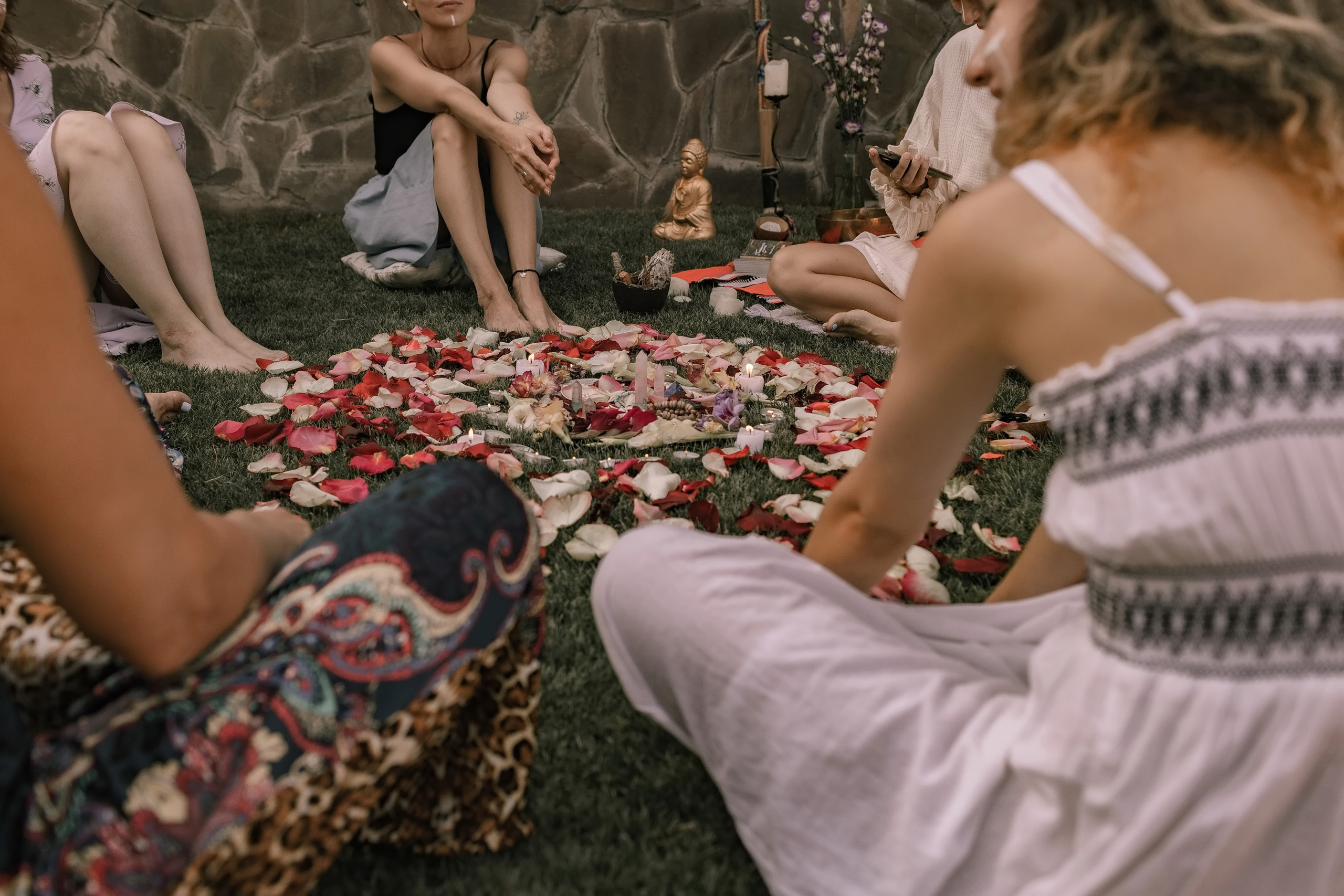 РЕПОРТАЖНАЯ СЪЕМКА. ЖЕНСКИЕ ПРАКТИКИ. Фотограф Софья Васильковская