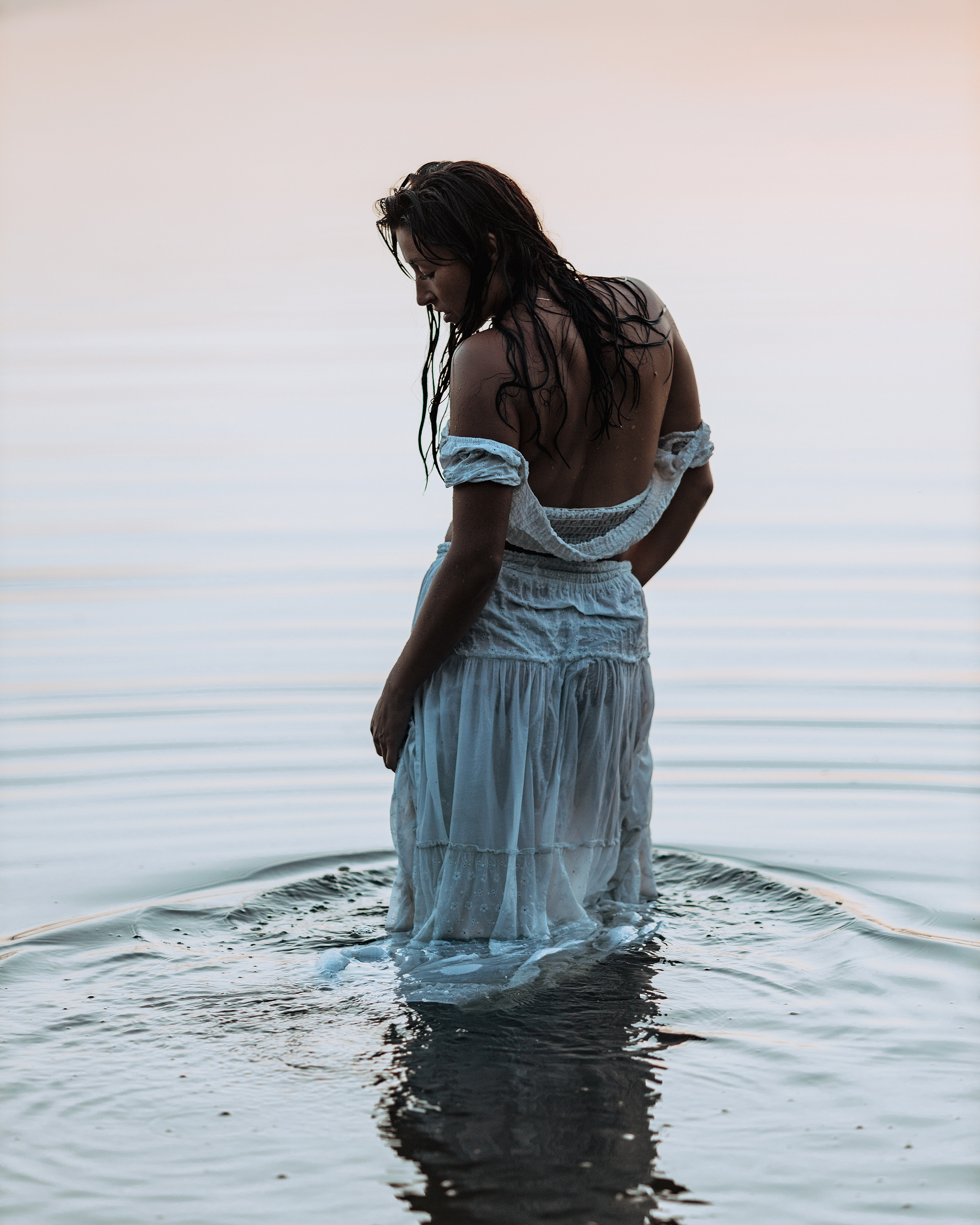 ТАНЦЫ НА ВОДЕ. ЗАКАТ. Фотограф Софья Васильковская