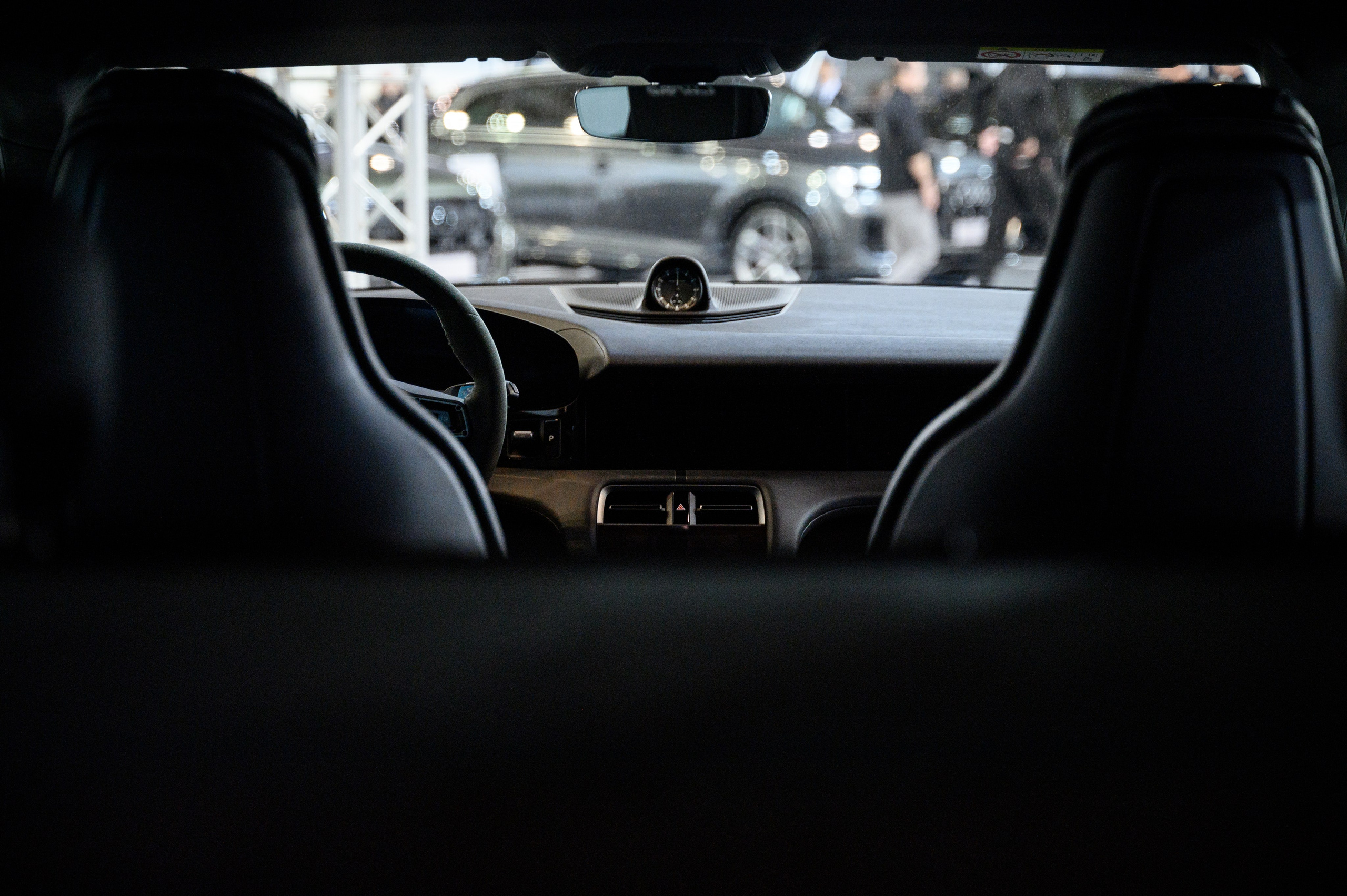 56-й Международный автосалон в Белграде. Елена Чеснокова спортивный фотограф во Владимире и Белграде