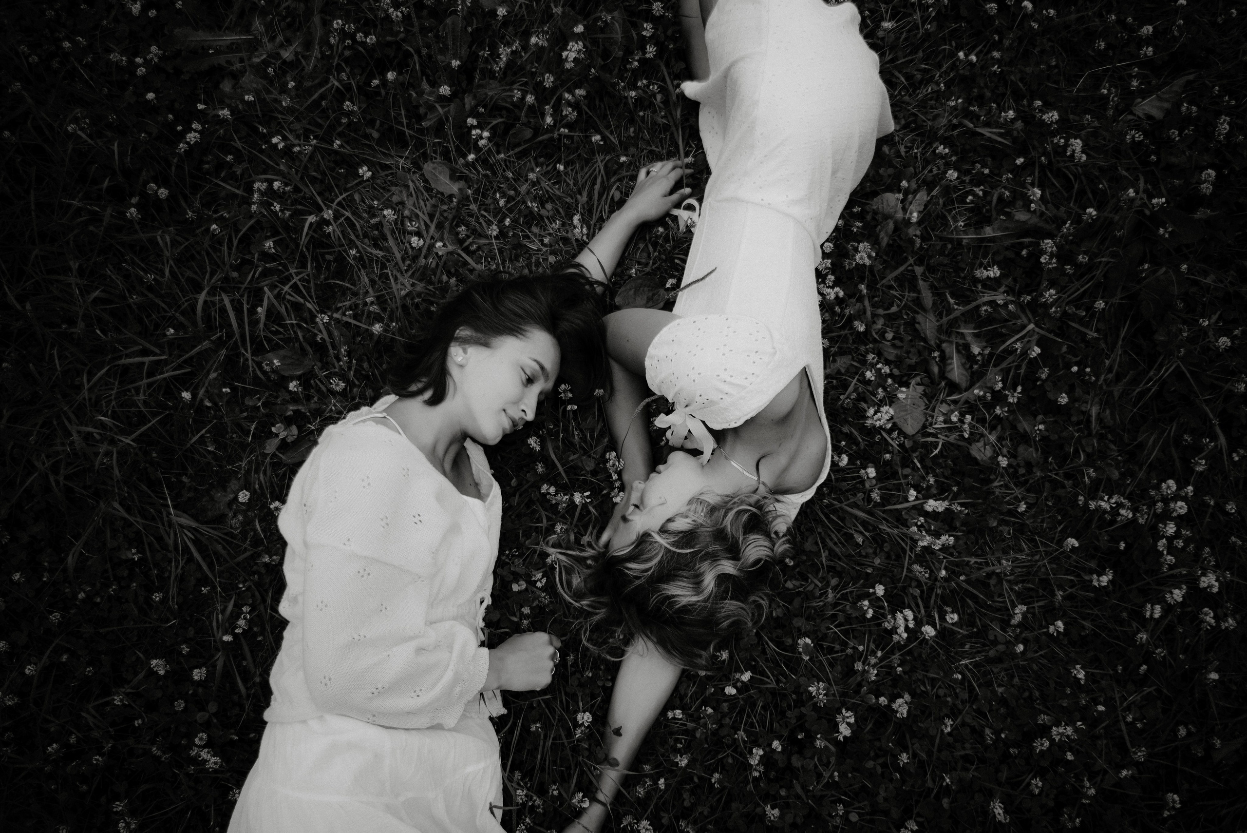 Алена и Даша