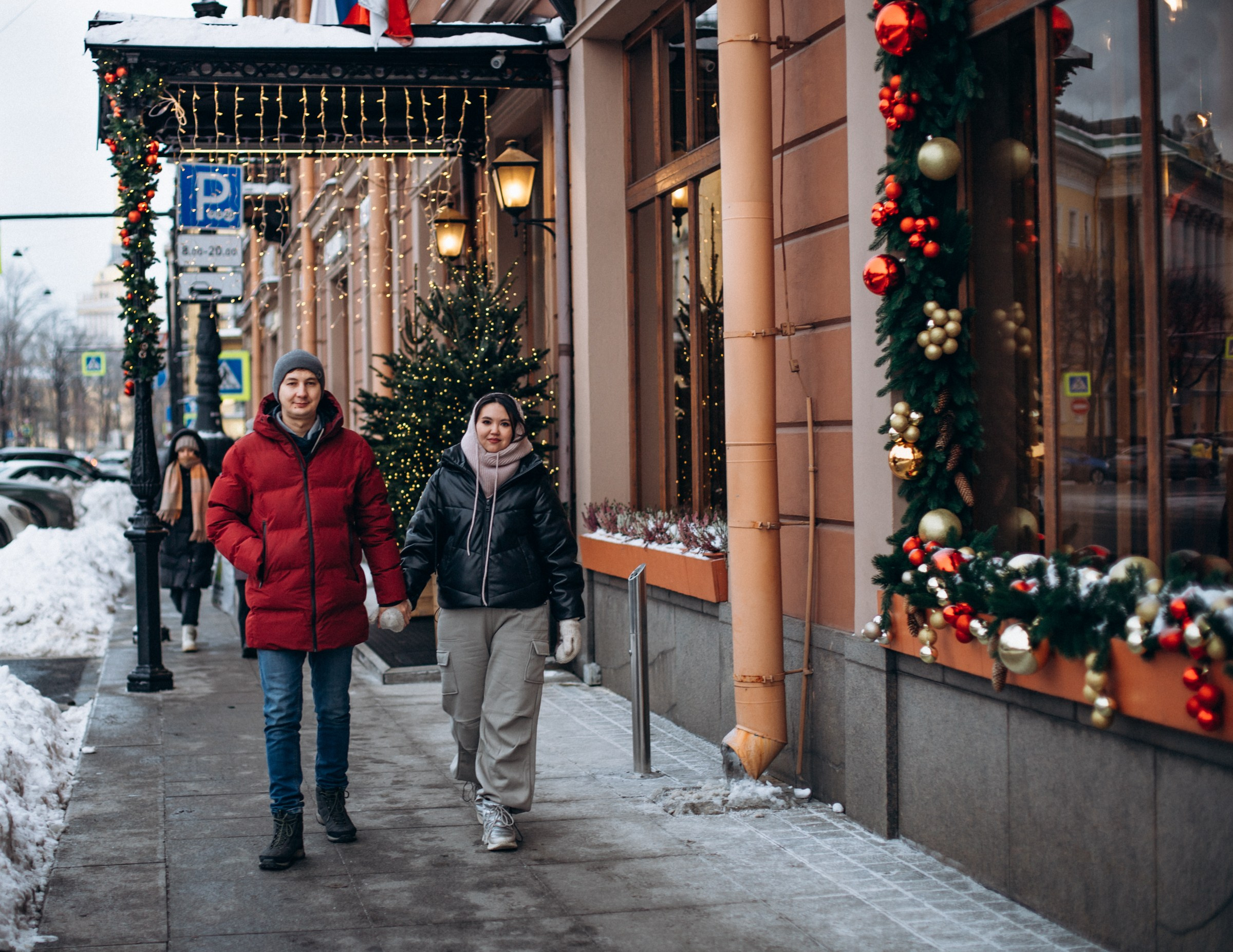 Даниил и Наркес в декабре. Фотопрогулка в Петербурге. Индивидуальный и семейный фотограф в Санкт-Петербурге