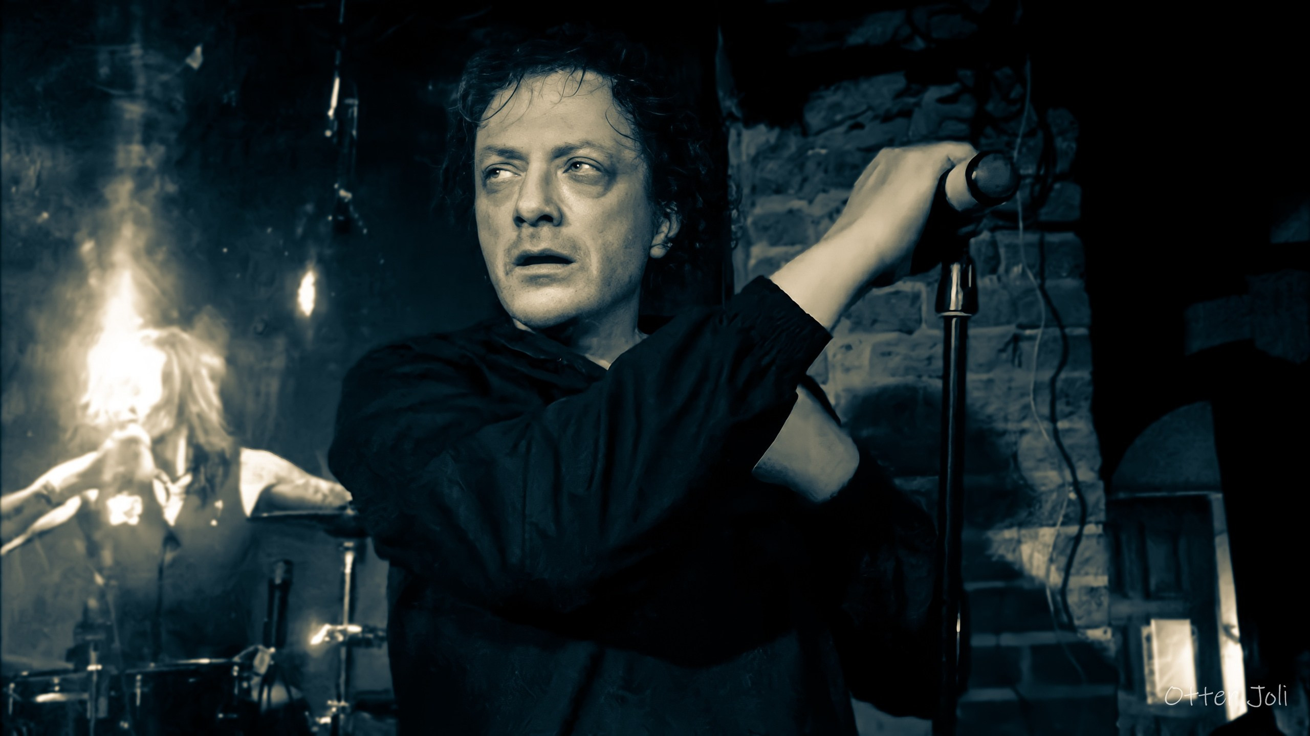 Screens. Концертный репортёр Валерия Сафина