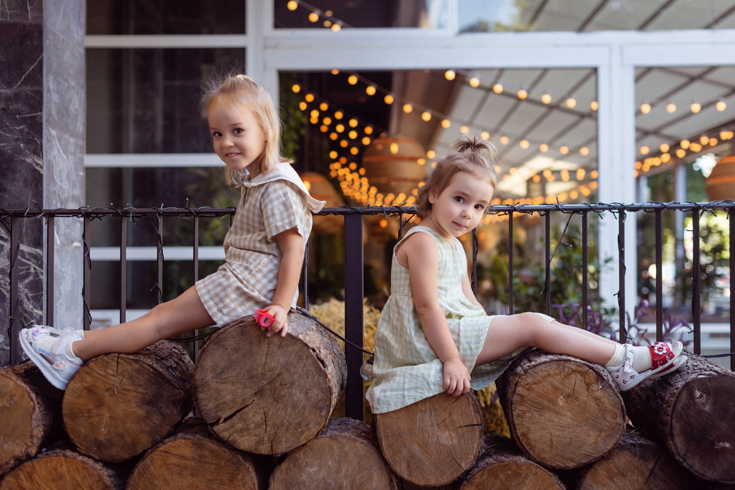 Городские прогулки с детками. Семейный Фотограф в Краснодаре и крае