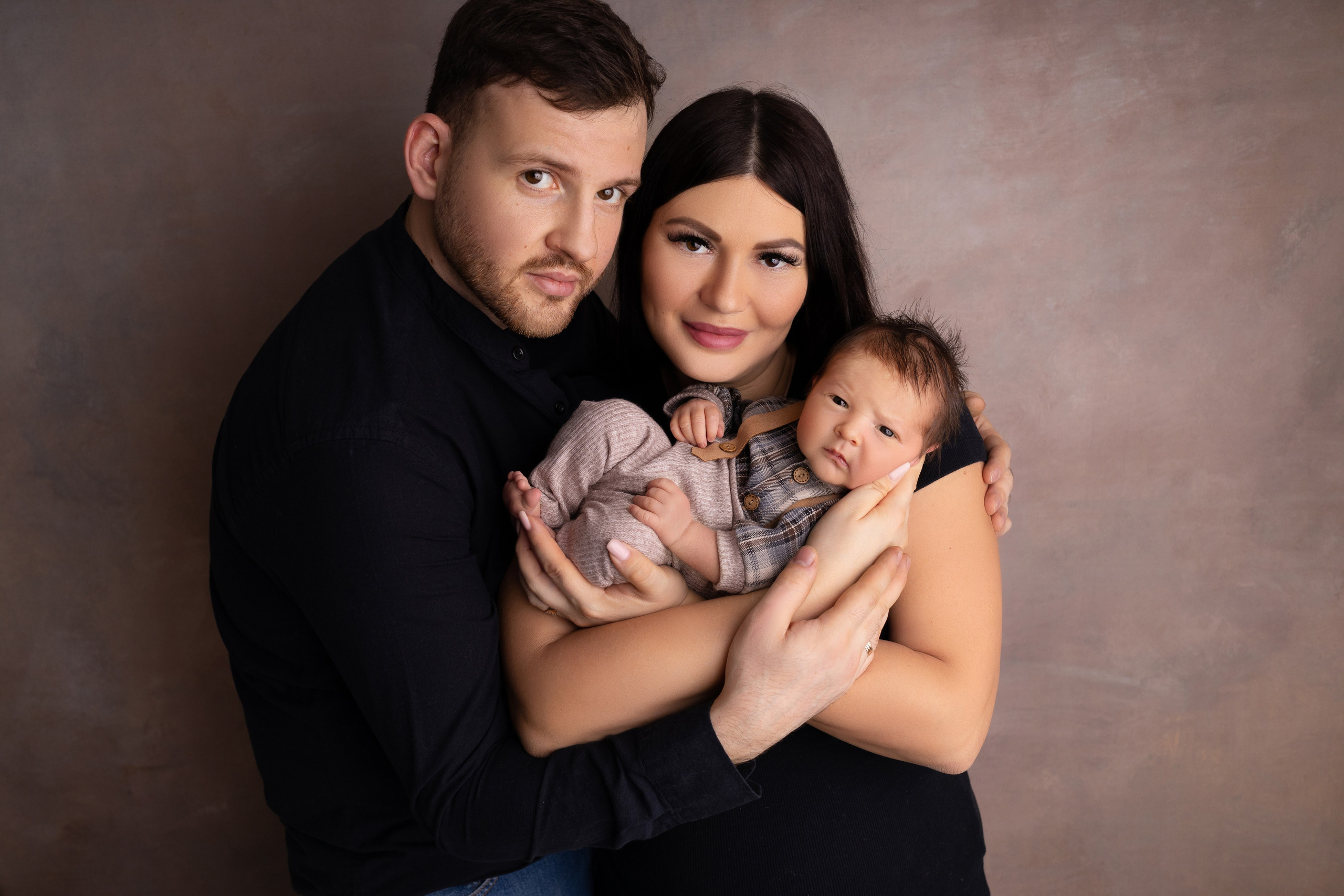 Семейные кадры от Elvira Kamaeva. Фотограф новорожденных малышей в Омске и Омской области Эльвира Камаева