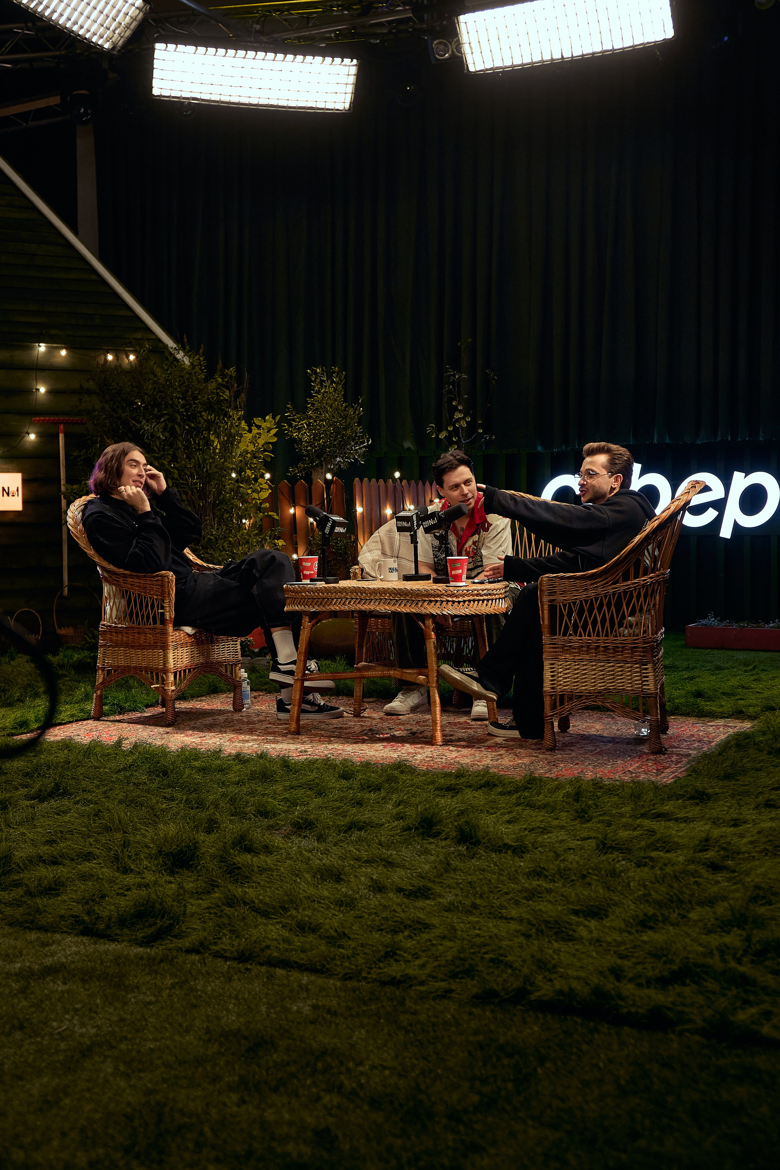 Бэстейдж «Летний подкаст № 1». Главная