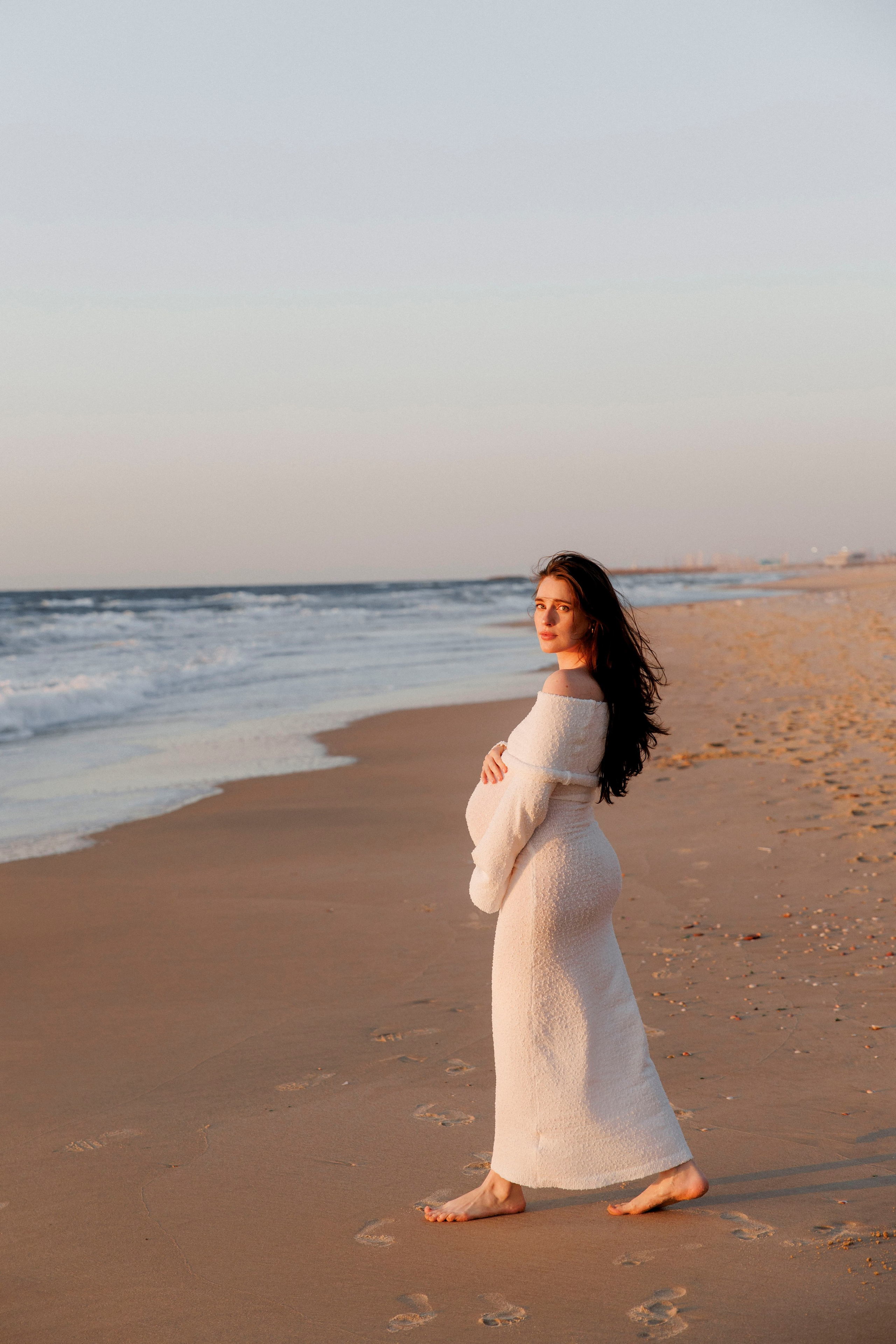 Pregnancy photoshoot (home/park/beach). Главная