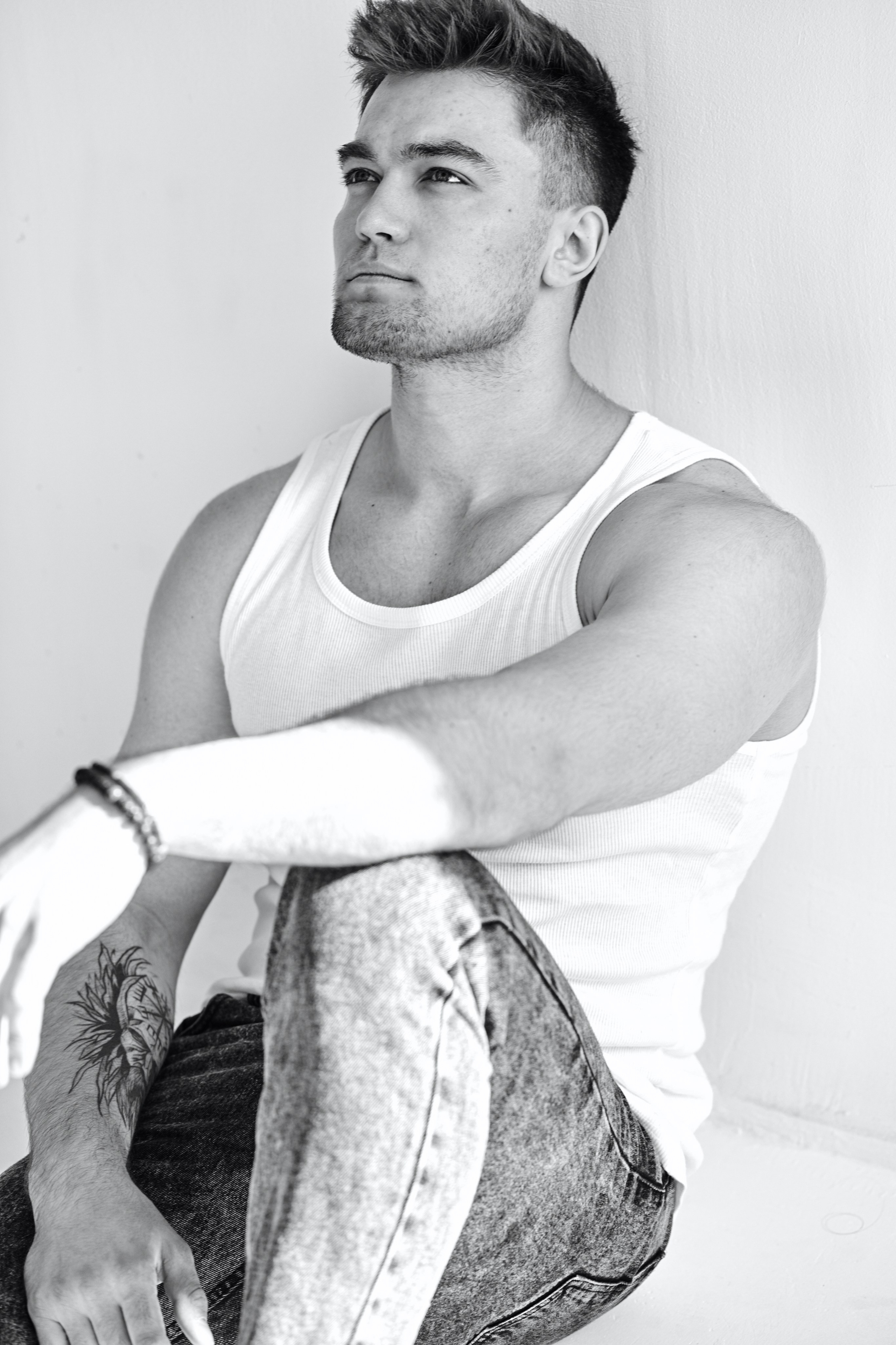 САША. Продающий контент для маркетплейсов и e-commerce «под ключ»