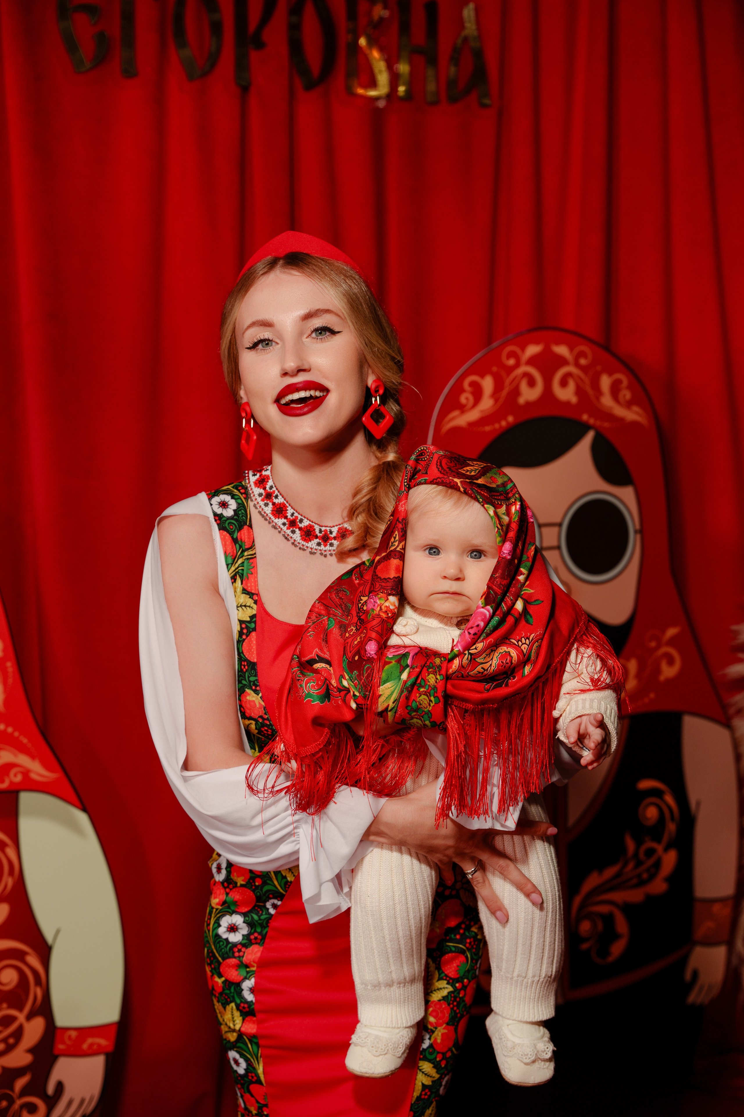 Репортажный фотограф на гендер пати в славянском стиле в Москве. Репортажный фотограф Москва Сергей Дружинин