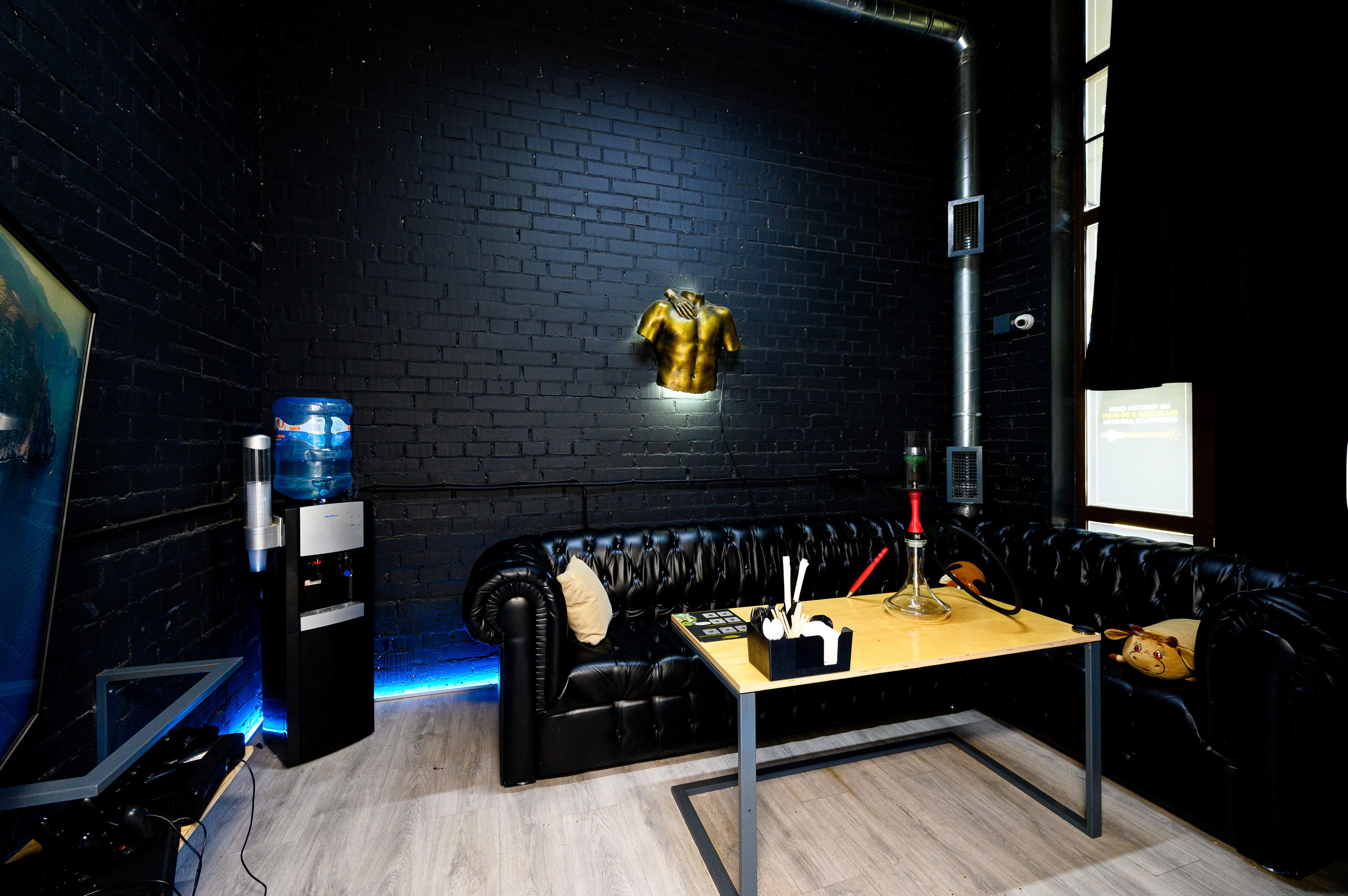 Магазин кальянов Hoocar. Интерьерный фотограф. Фото- видеосъемка недвижимости Санкт-Петербург