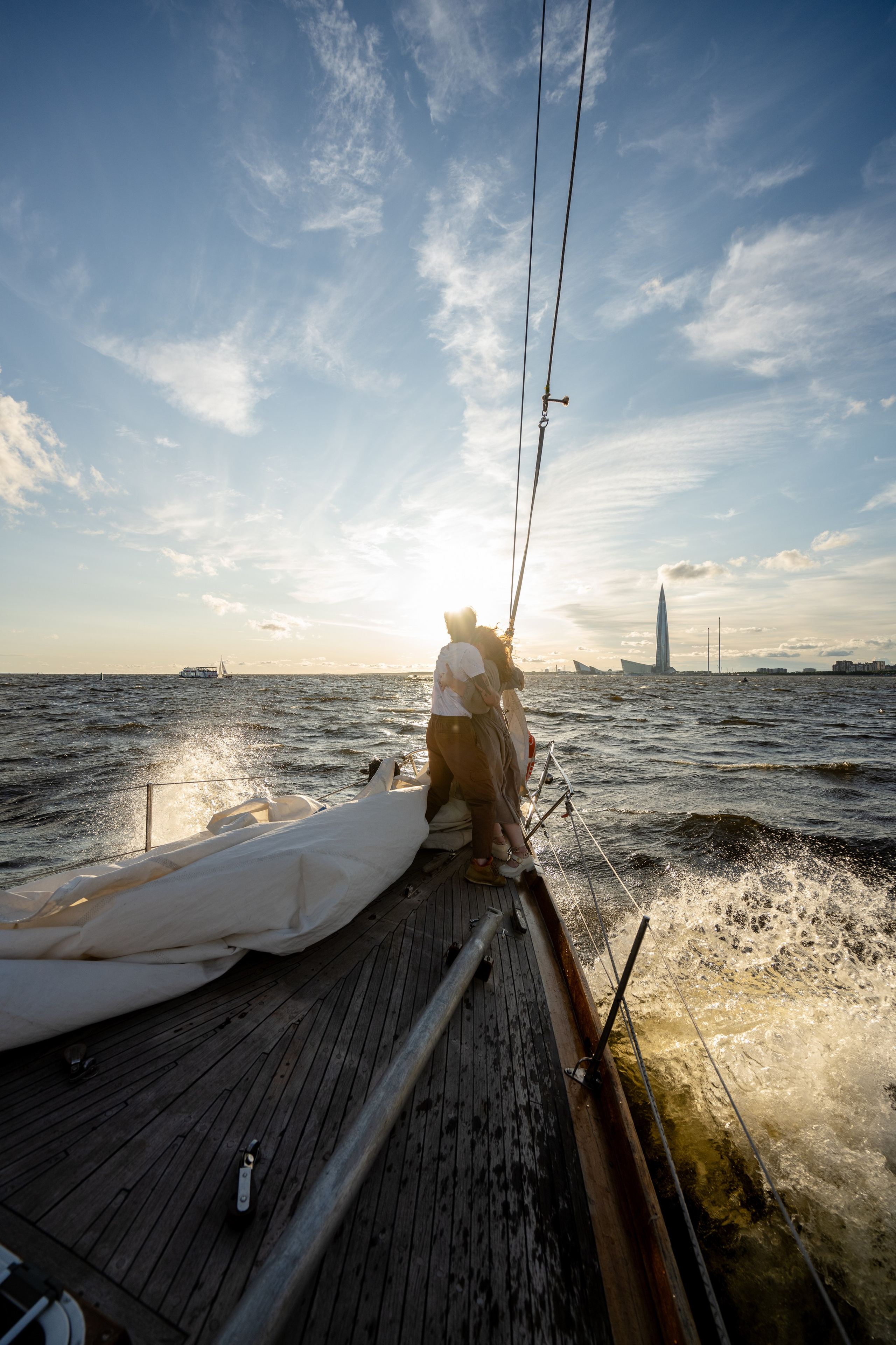 Даниил и Виктория. Яхта. Свадебный и семейный фотограф в СПб Валерия Фомичева