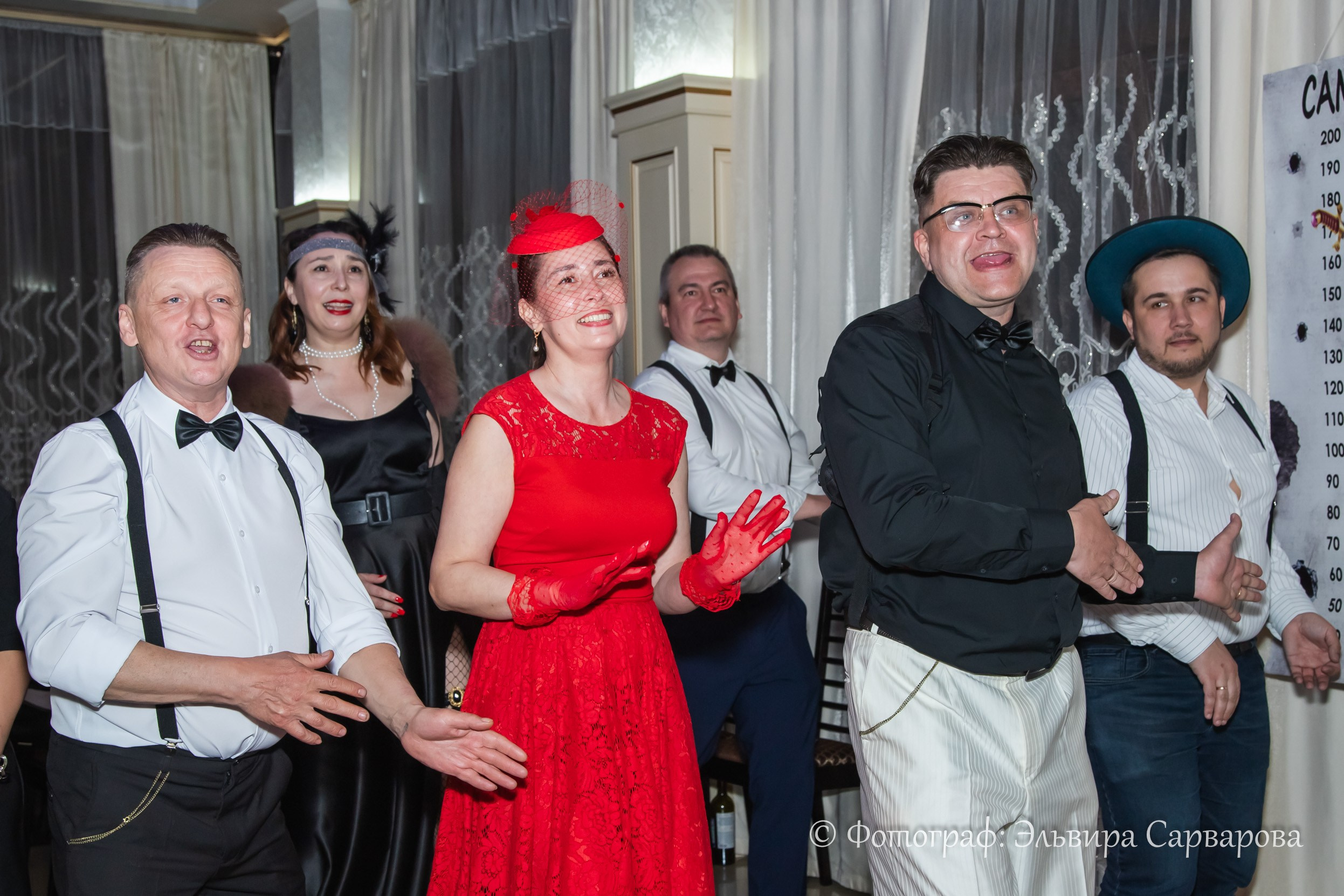 Гангстерская вечеринка в стиле 1920-х. Репортажный Фотограф