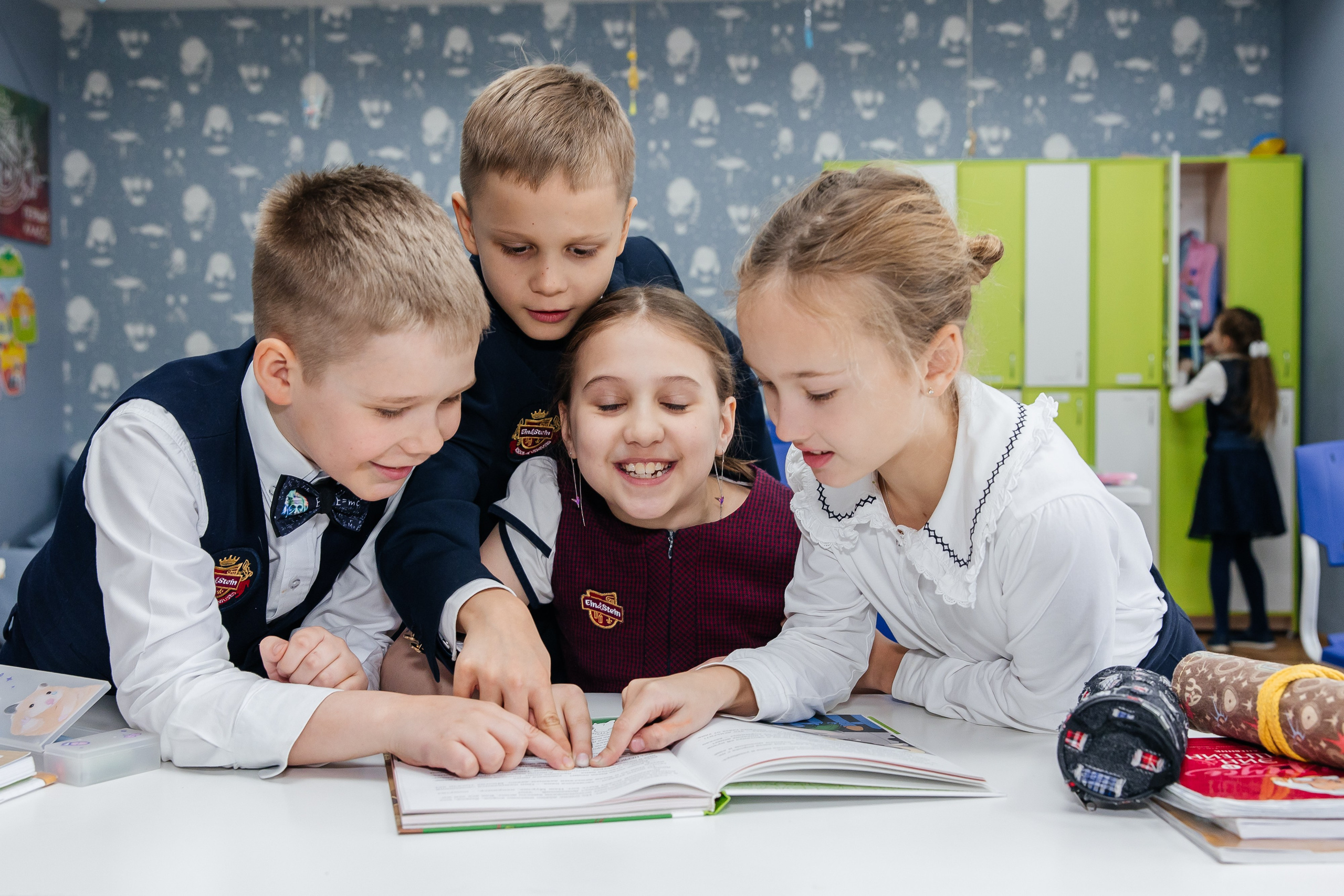 Школьные друзья. Школьный фотограф в Новосибирске Наталья Иванченко